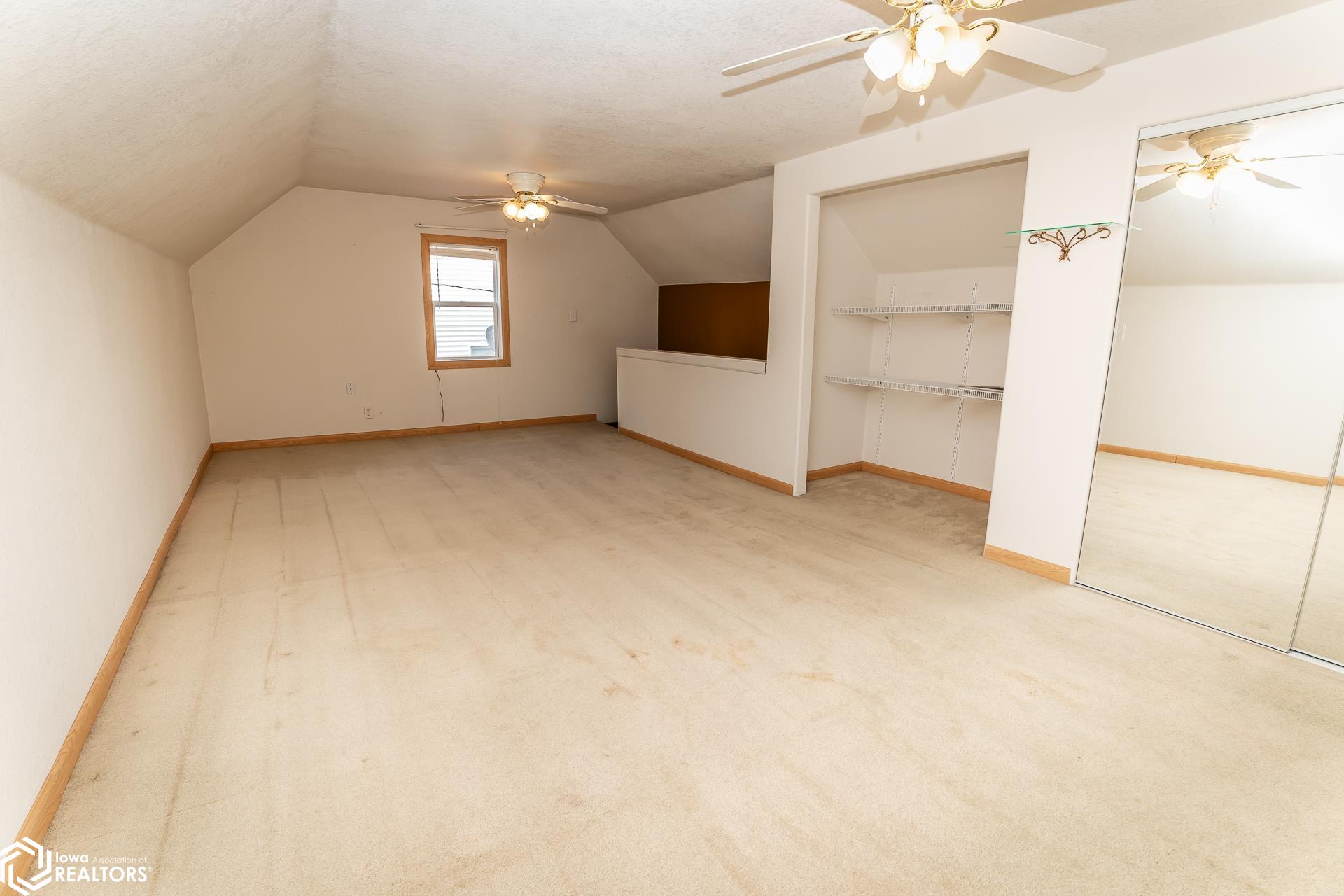 302 E Church Street, Laurel, Iowa image 39