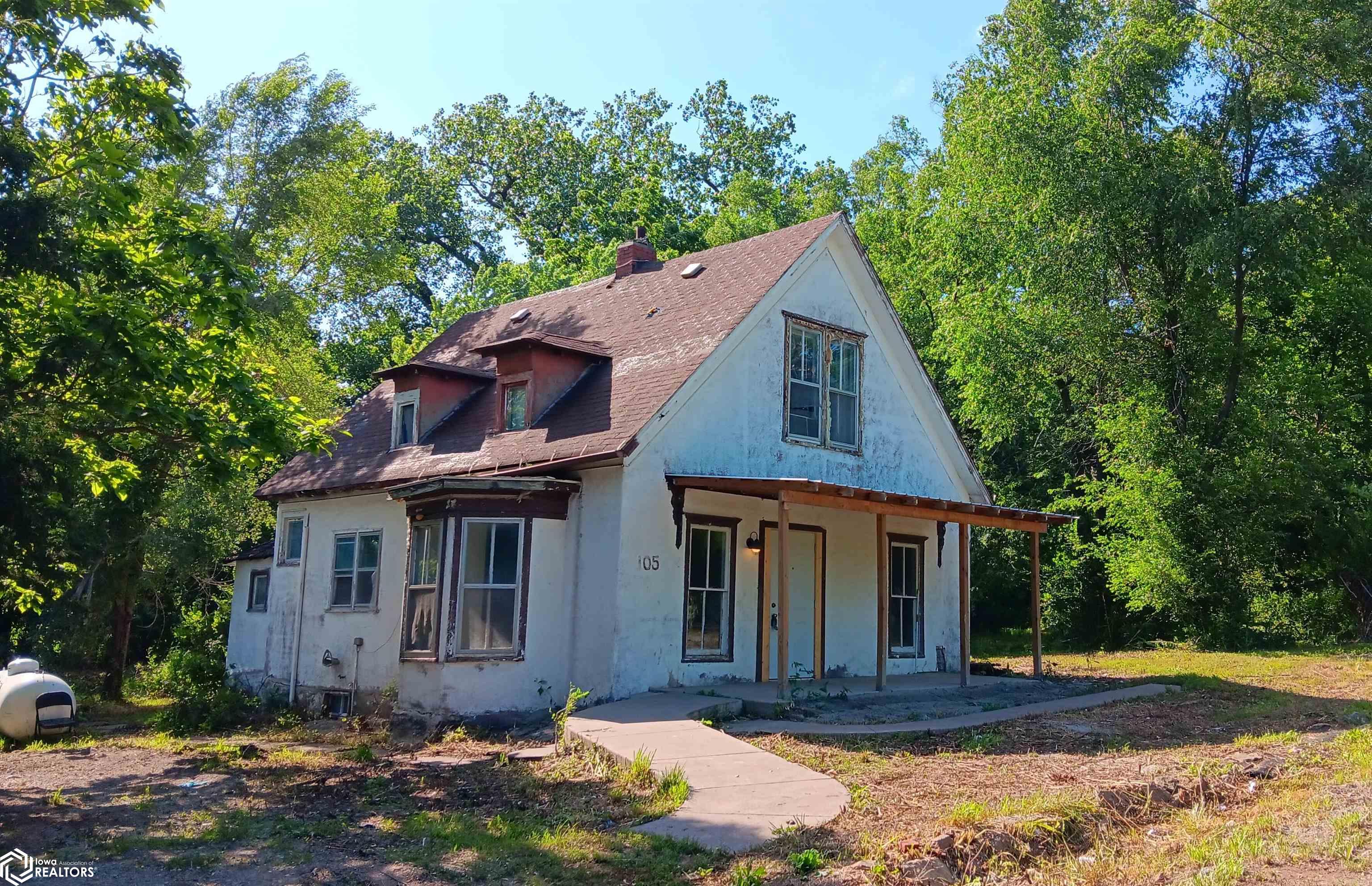 105 N 3rd Street, Mystic, Iowa image 2