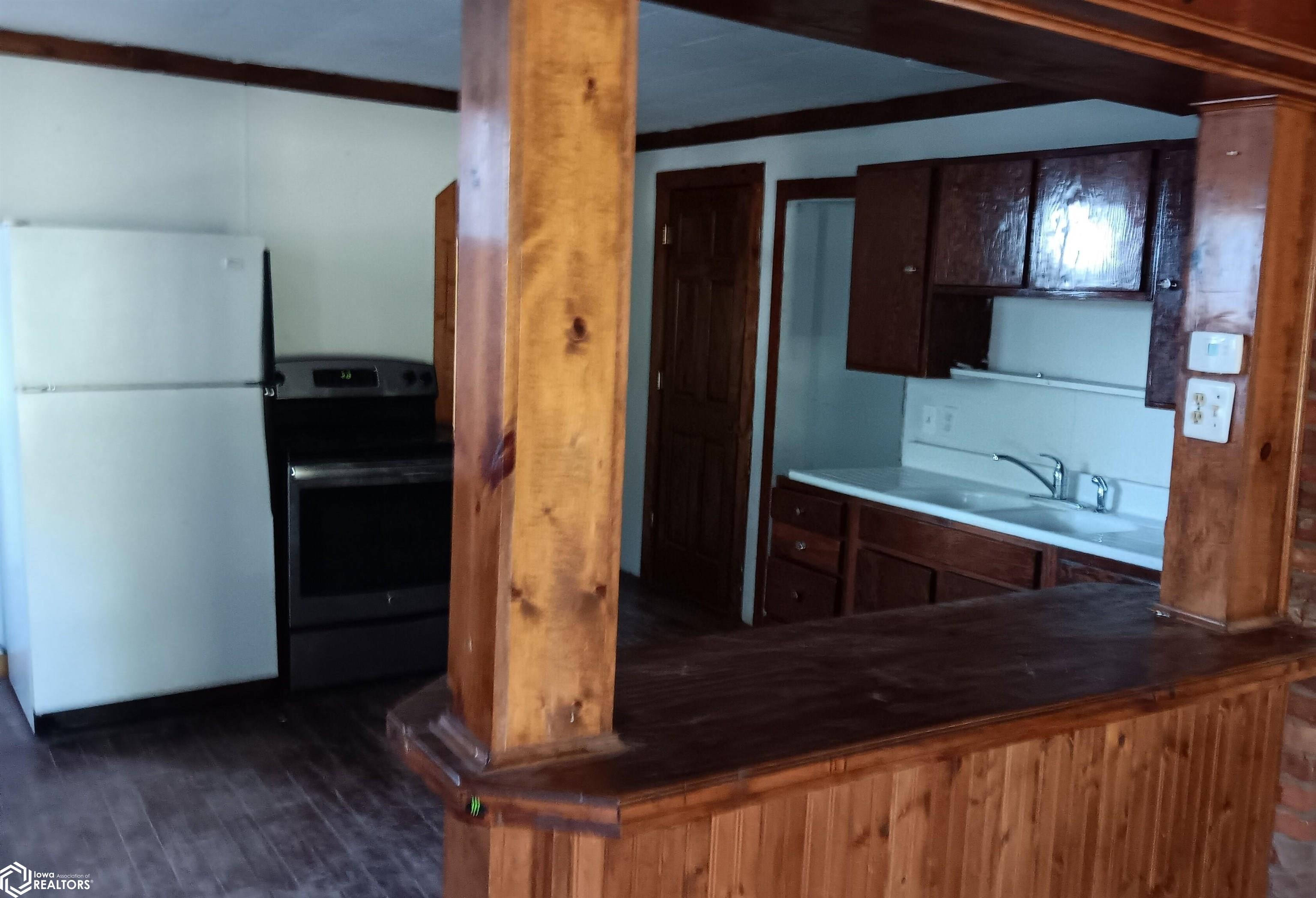 105 N 3rd Street, Mystic, Iowa image 12