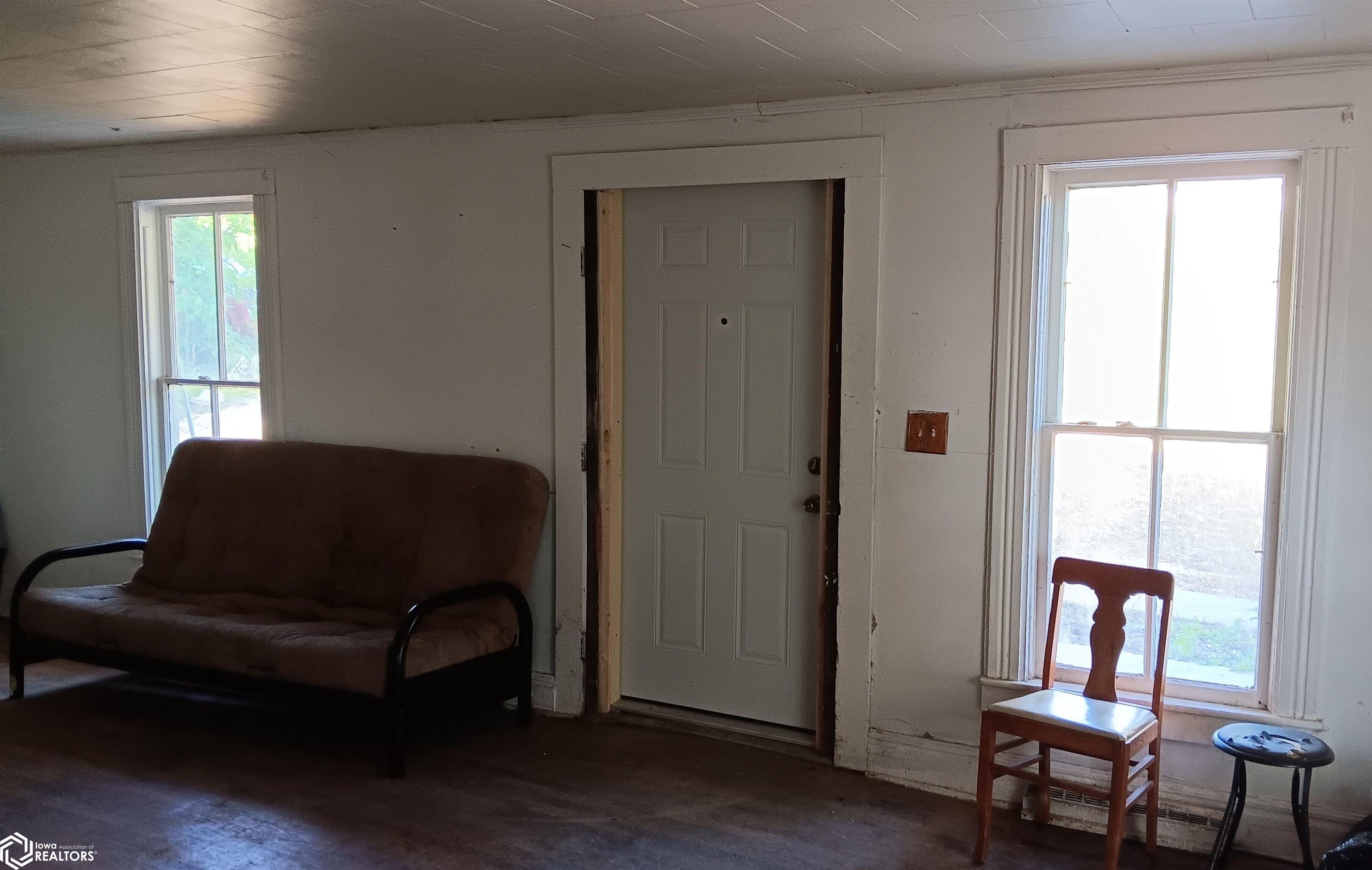 105 N 3rd Street, Mystic, Iowa image 16