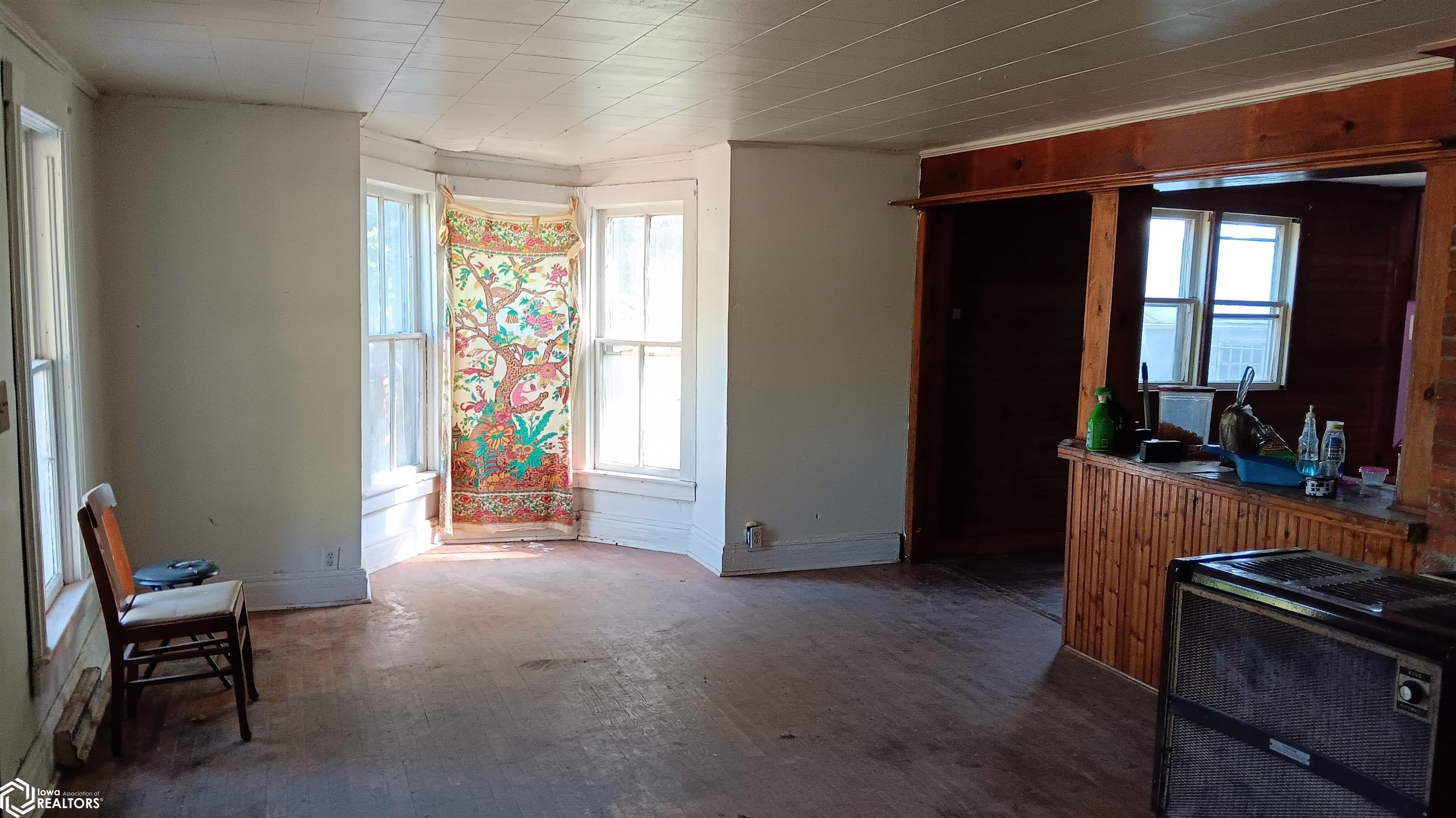 105 N 3rd Street, Mystic, Iowa image 9