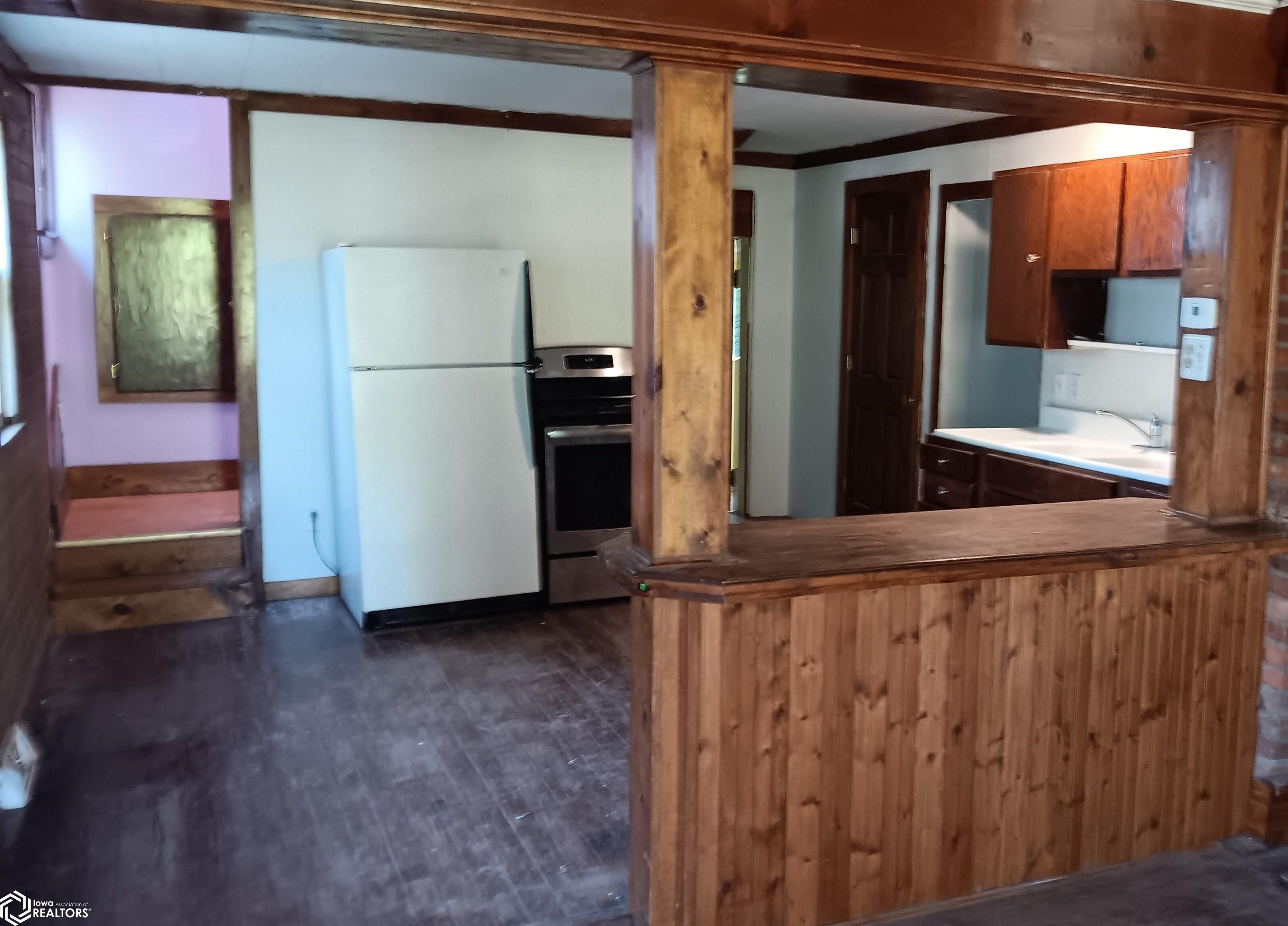 105 N 3rd Street, Mystic, Iowa image 10