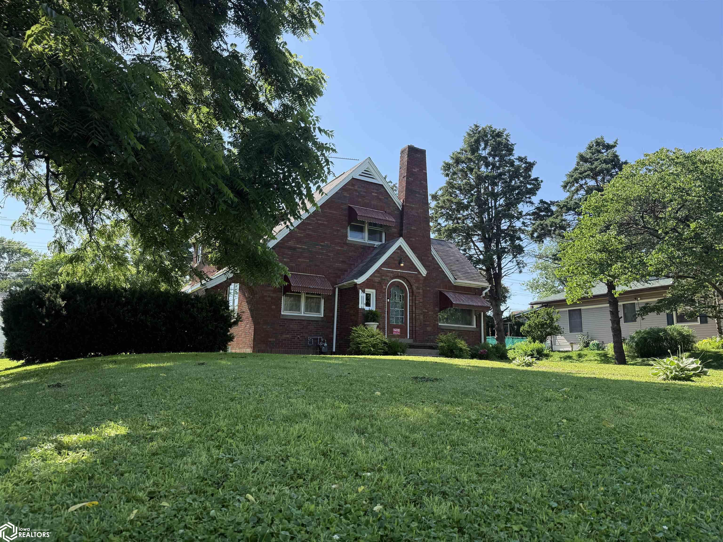 1415 Madison Avenue, Burlington, Iowa image 1