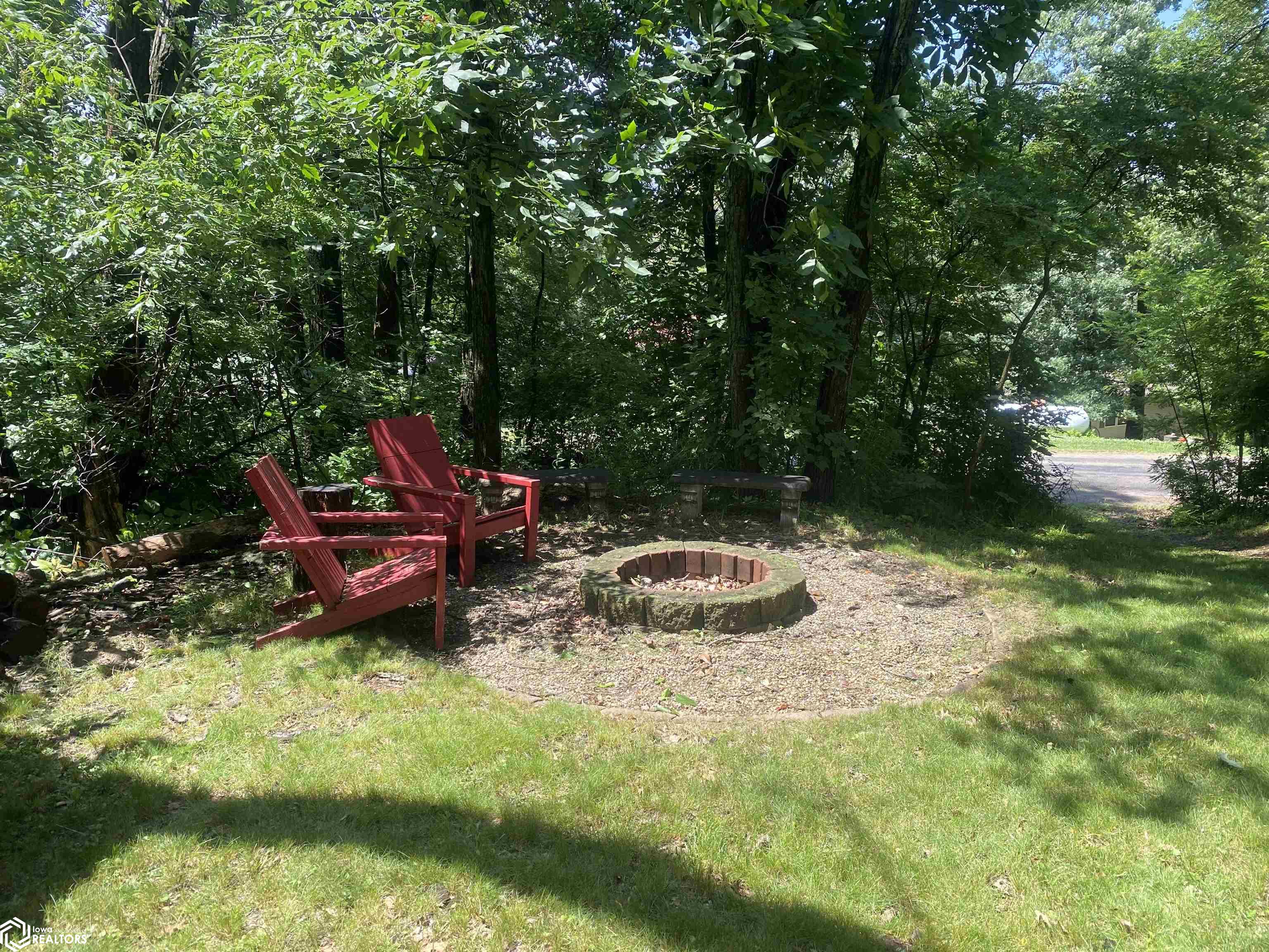 6002 Waukonda Drive, Brooklyn, Iowa image 25