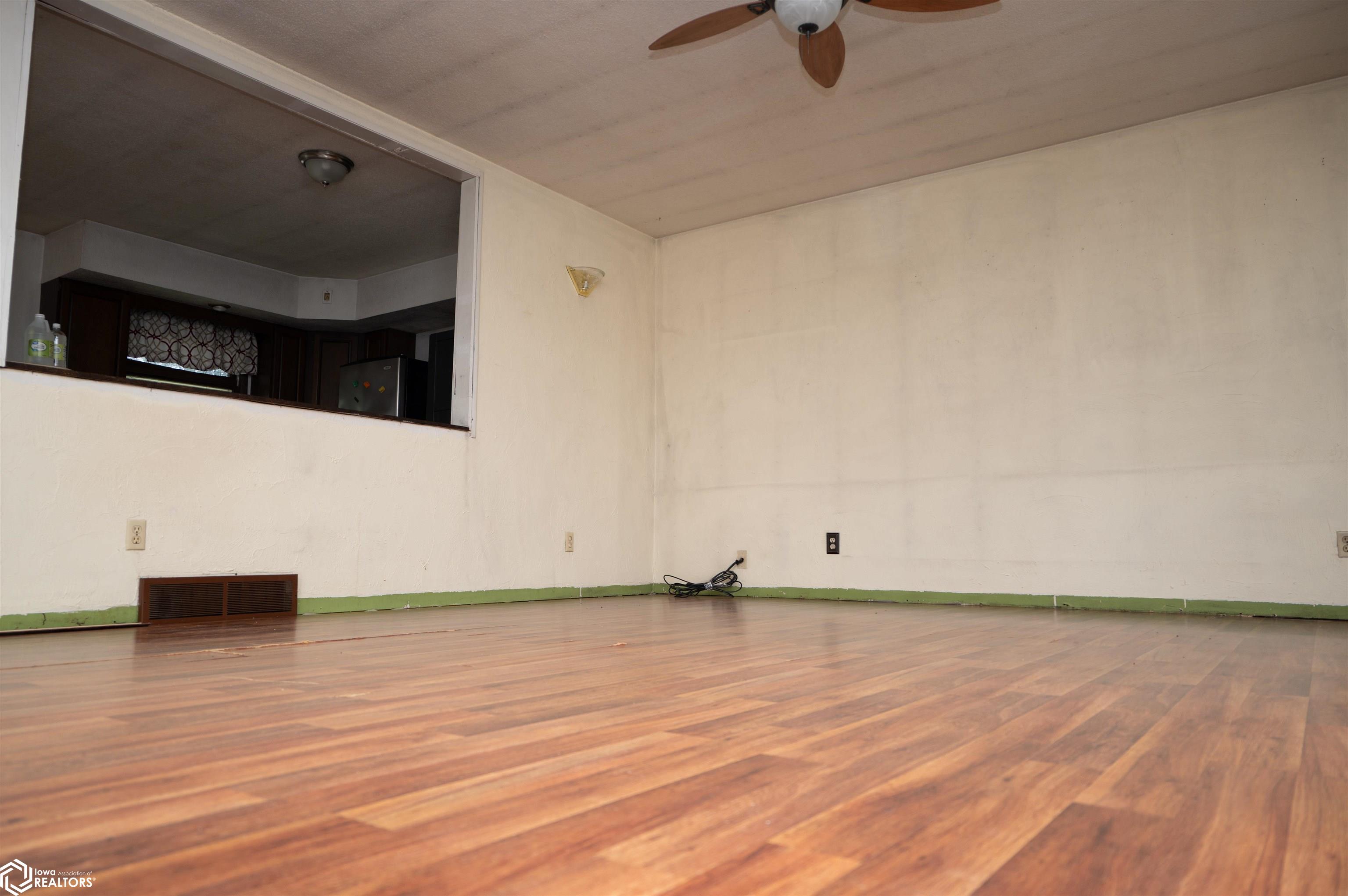 420 Orleans Court, Warsaw, Illinois image 3