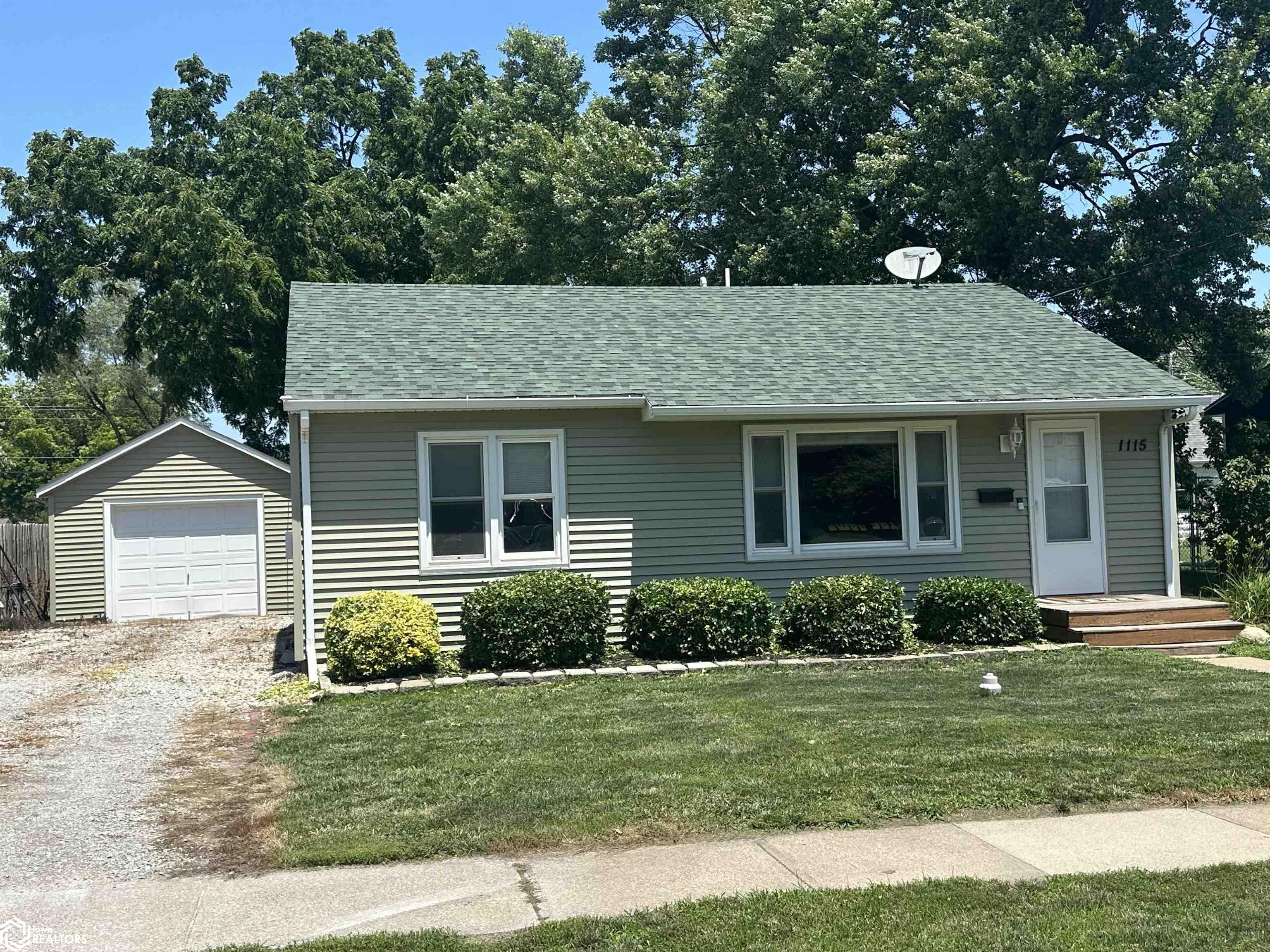 1115 Washington Avenue, Albia, Iowa image 1