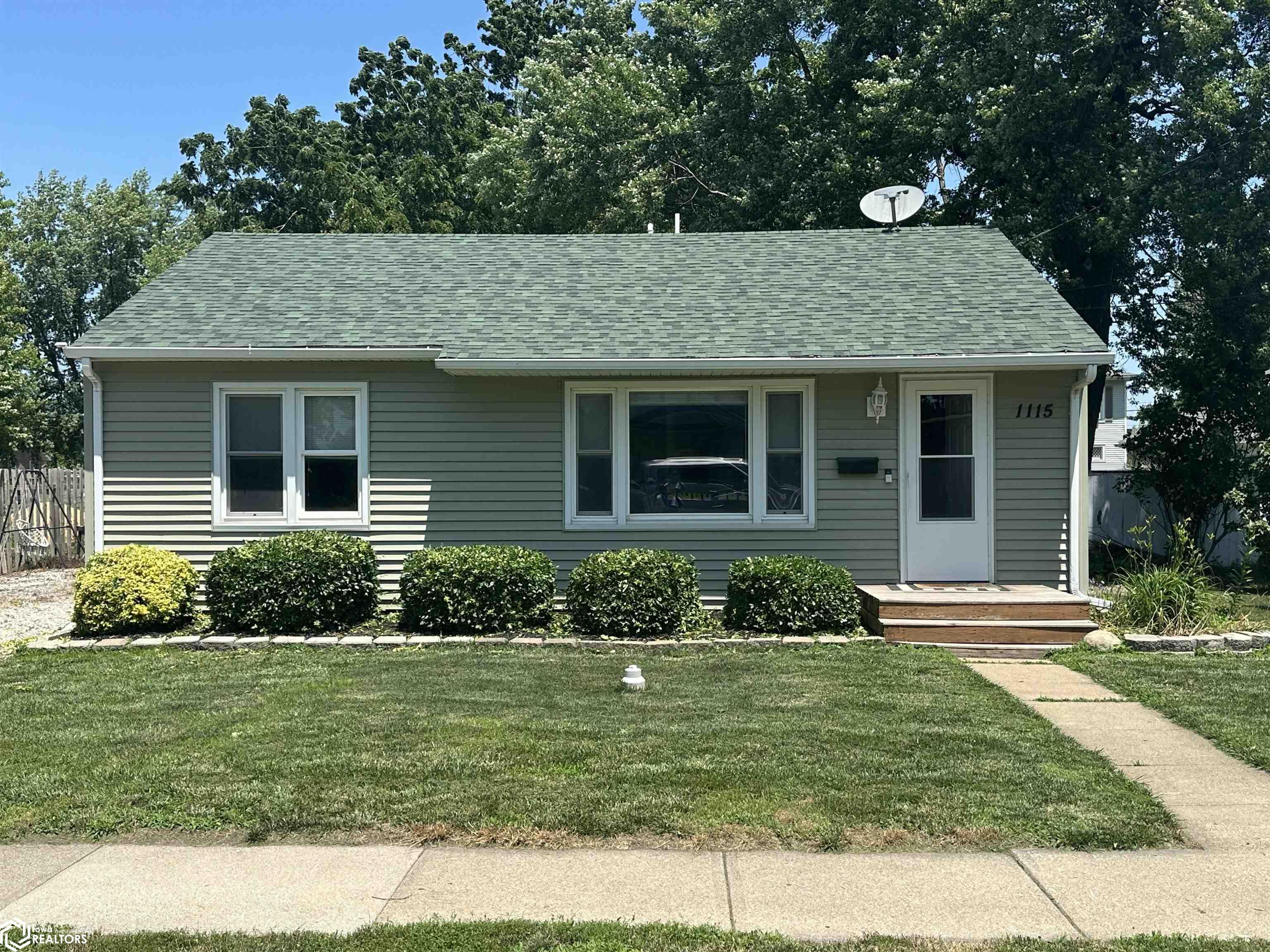 1115 Washington Avenue, Albia, Iowa image 2