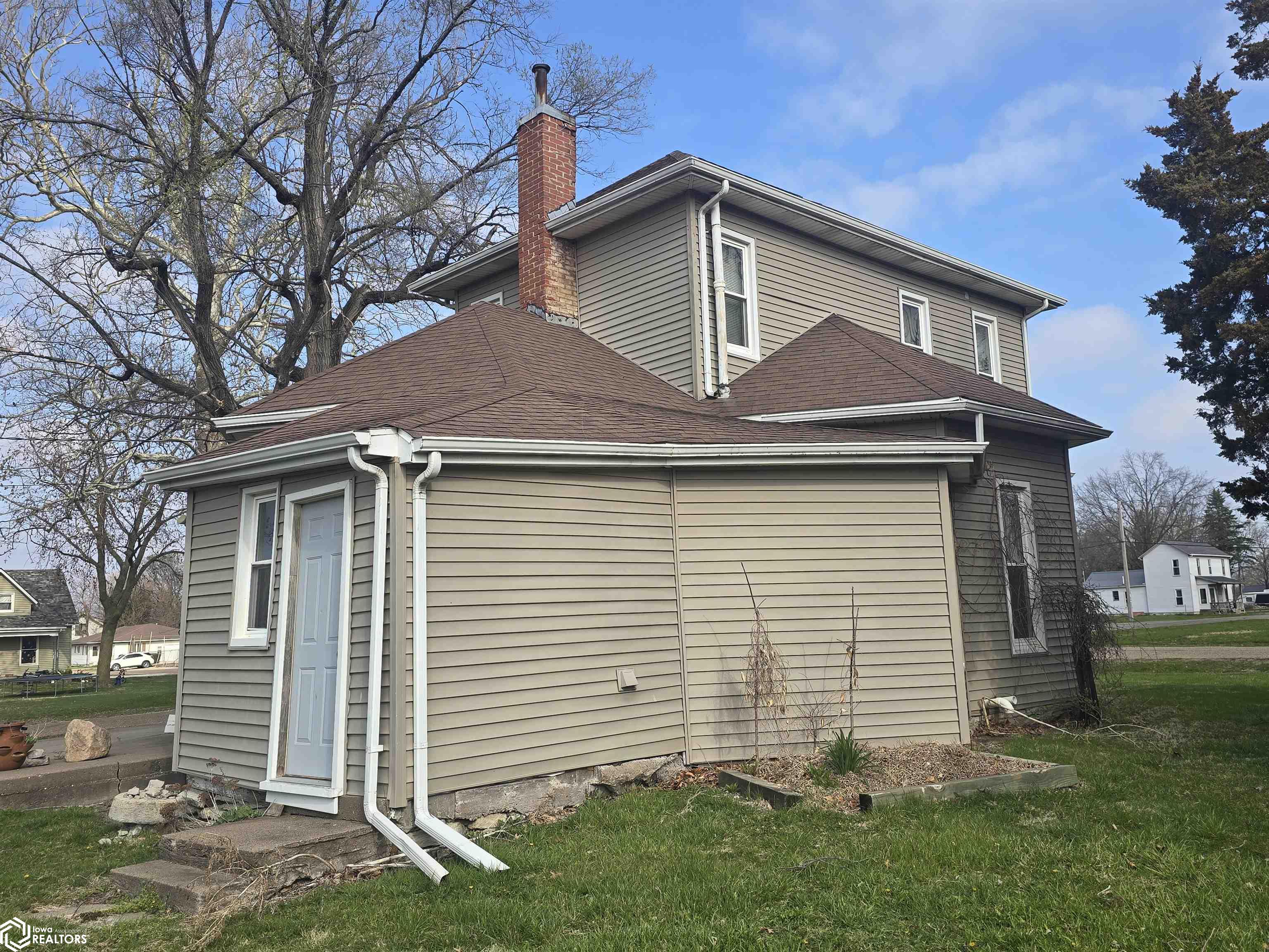 106 W Main Street, Brighton, Iowa image 3