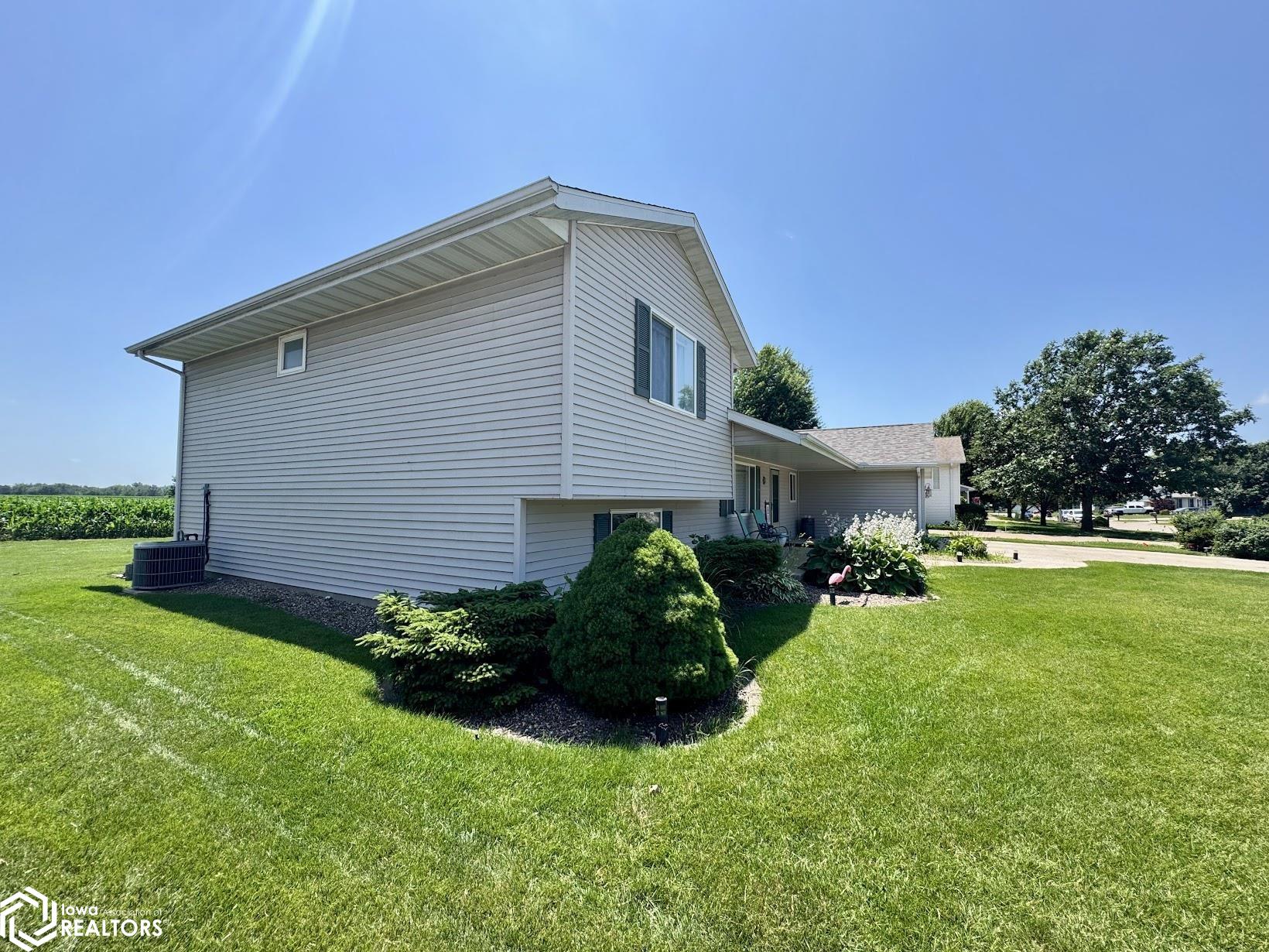1707 Koestner Street, Burlington, Iowa image 27
