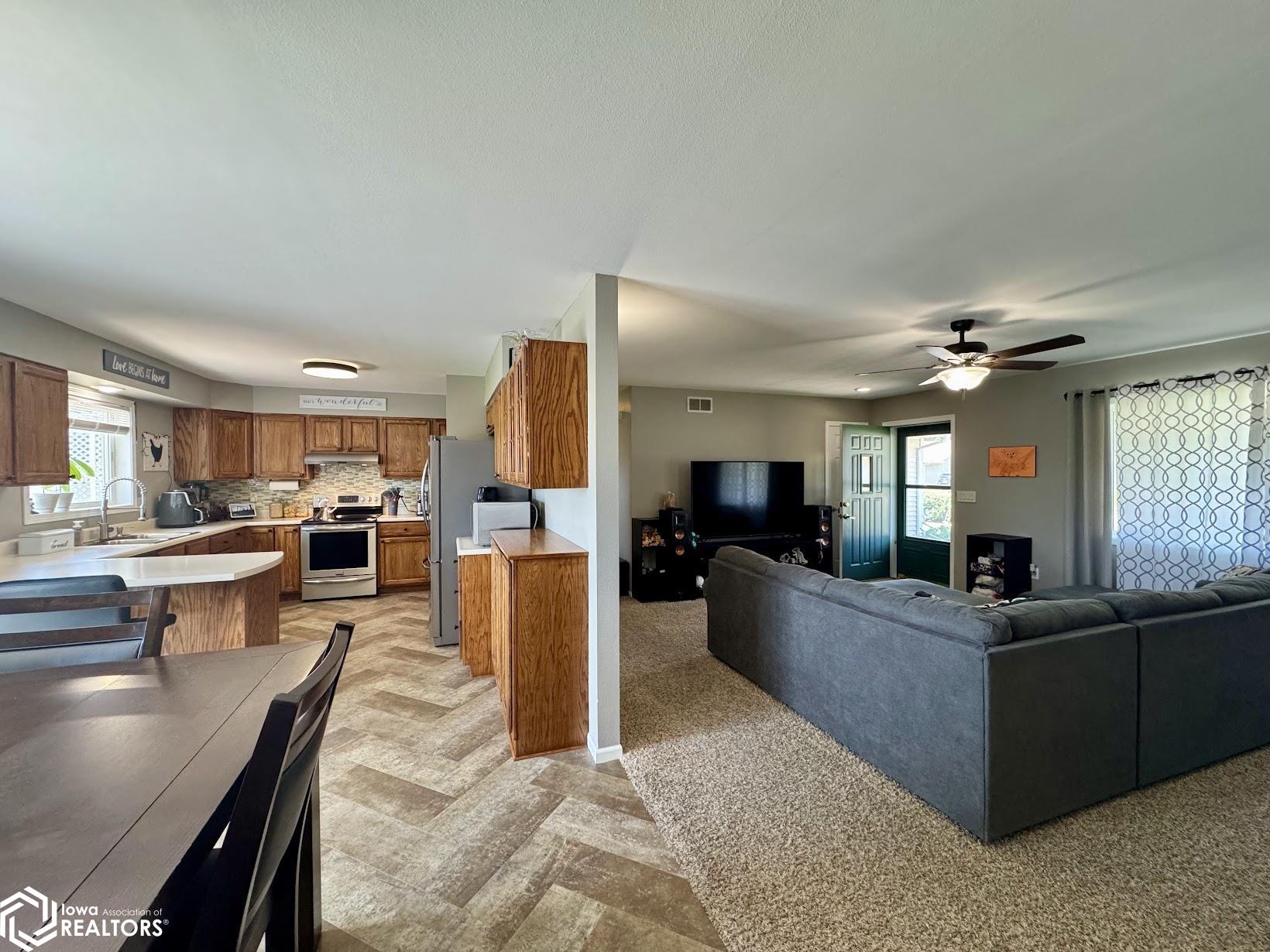 1707 Koestner Street, Burlington, Iowa image 4