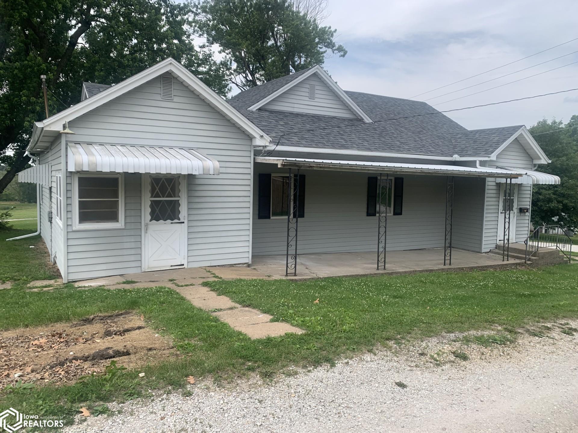 305 NW 8th Street, Leon, Iowa image 2