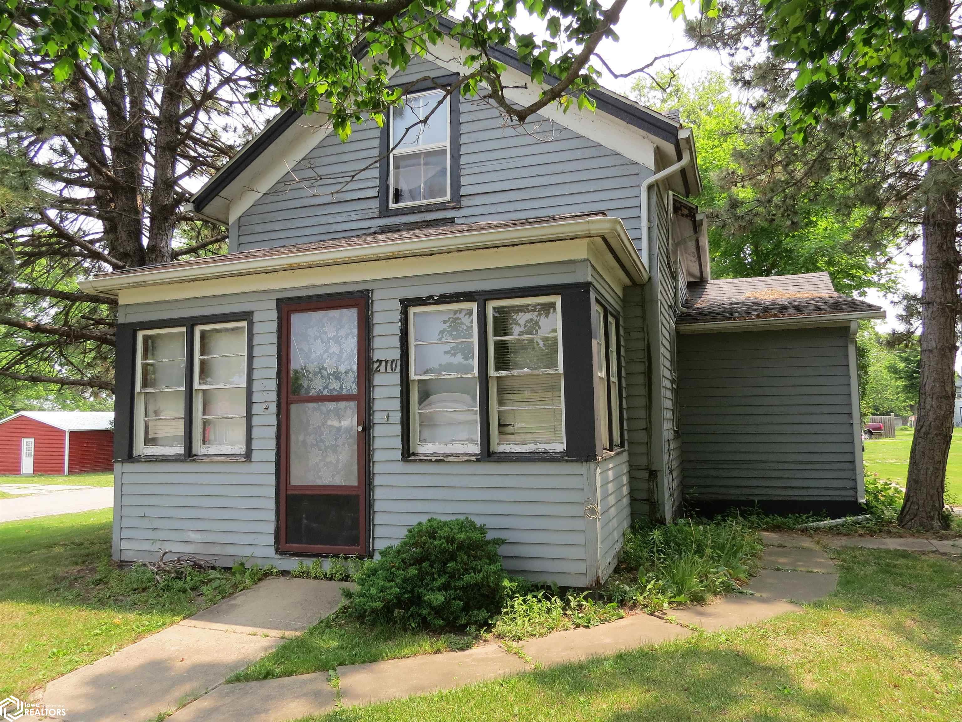 210 N Locust, Winfield, Iowa image 1