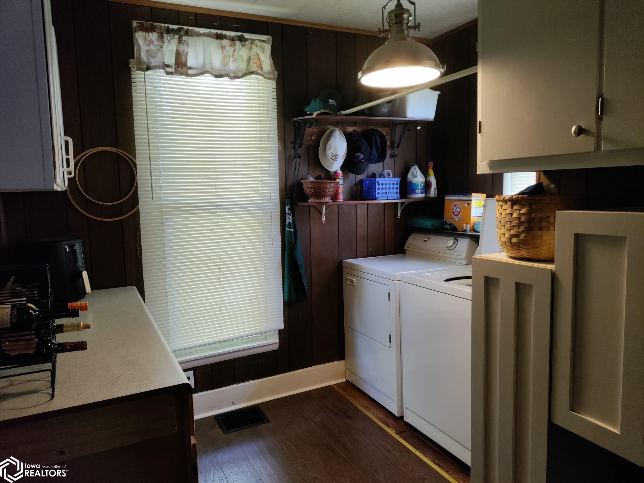 813 S Main, Centerville, Iowa image 32