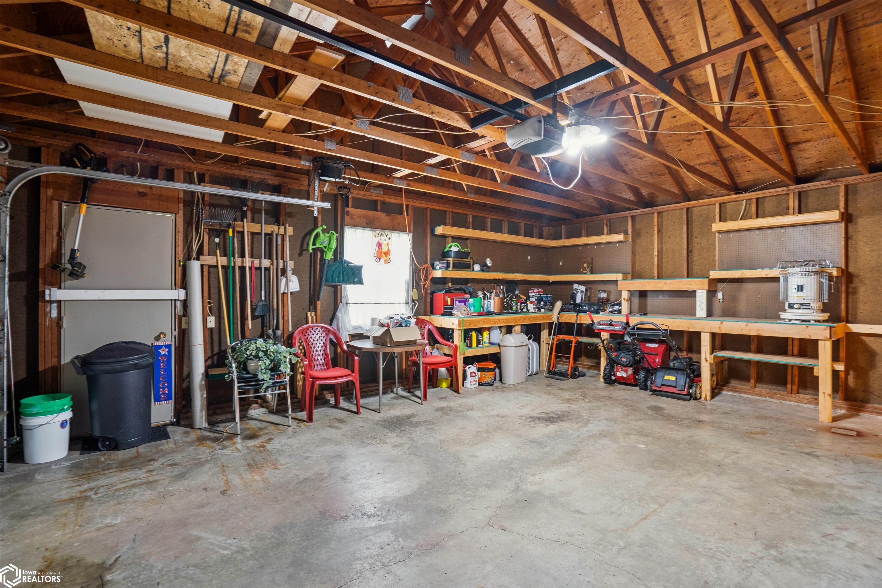 2008 S 4th Avenue, Marshalltown, Iowa image 32