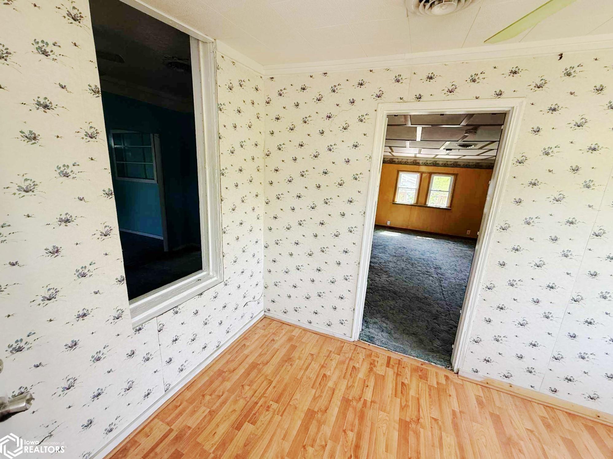 110 S 10th Street, Hamilton, Illinois image 3