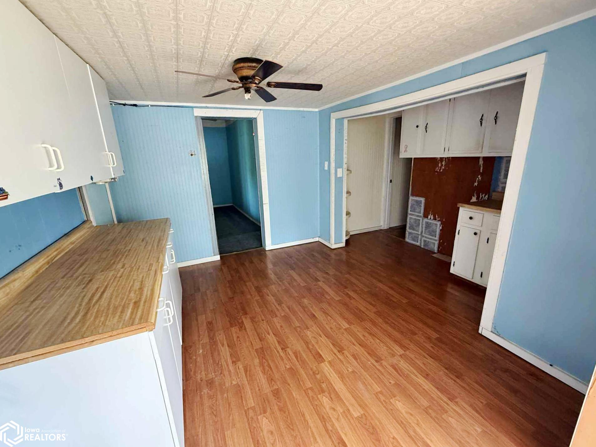 110 S 10th Street, Hamilton, Illinois image 7