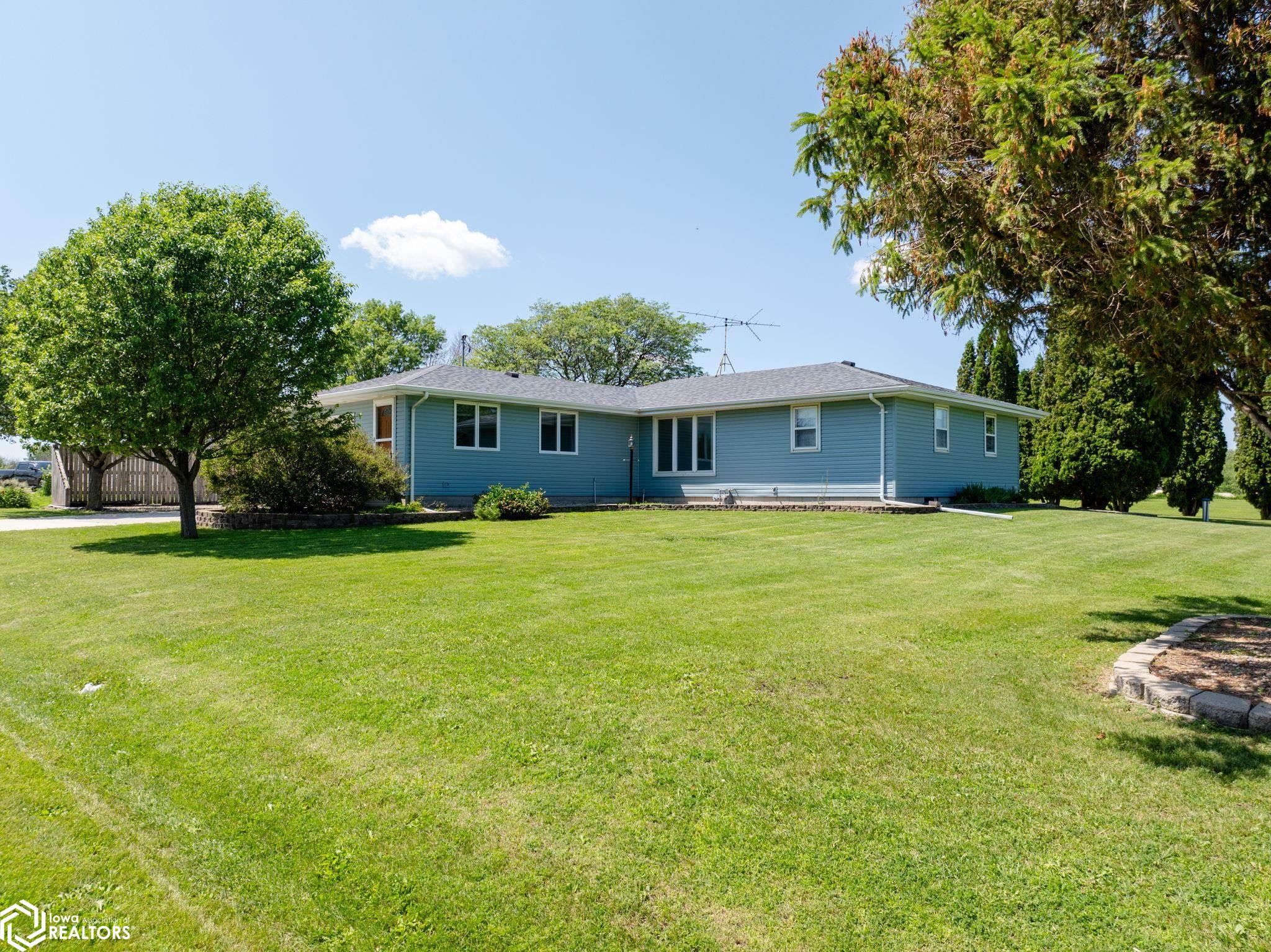 42 33rd Street, Mason City, Iowa image 2