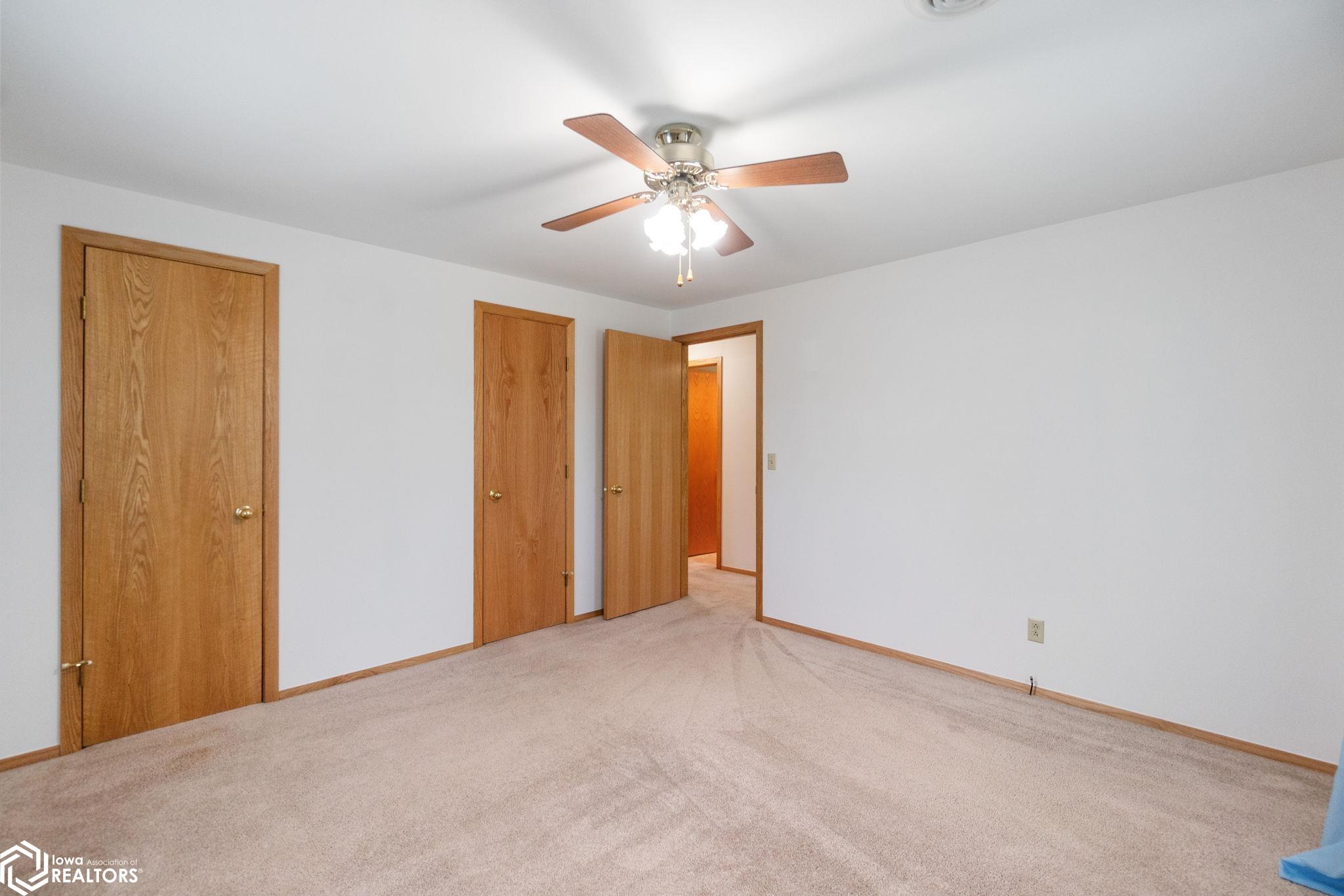 42 33rd Street, Mason City, Iowa image 14