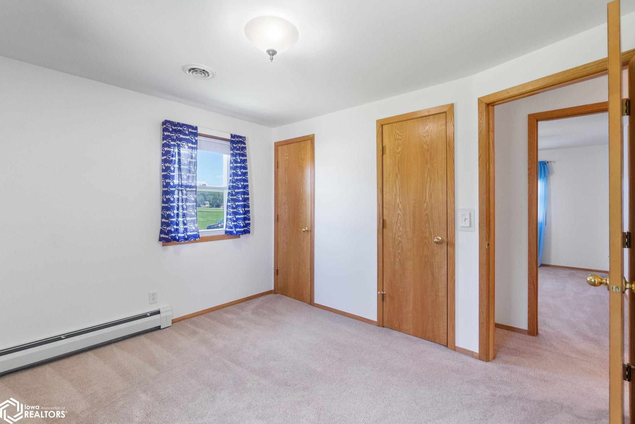 42 33rd Street, Mason City, Iowa image 17