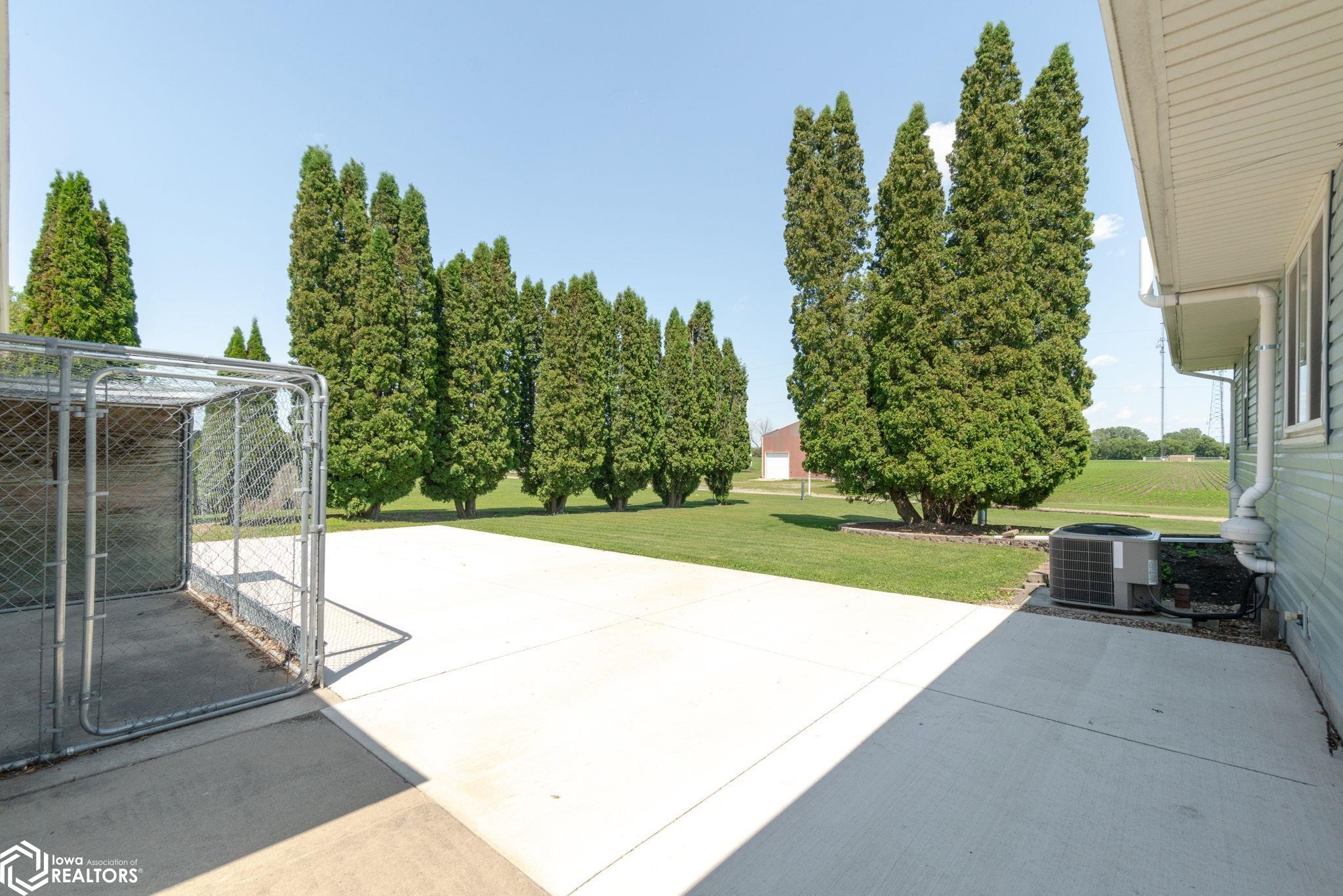 42 33rd Street, Mason City, Iowa image 23