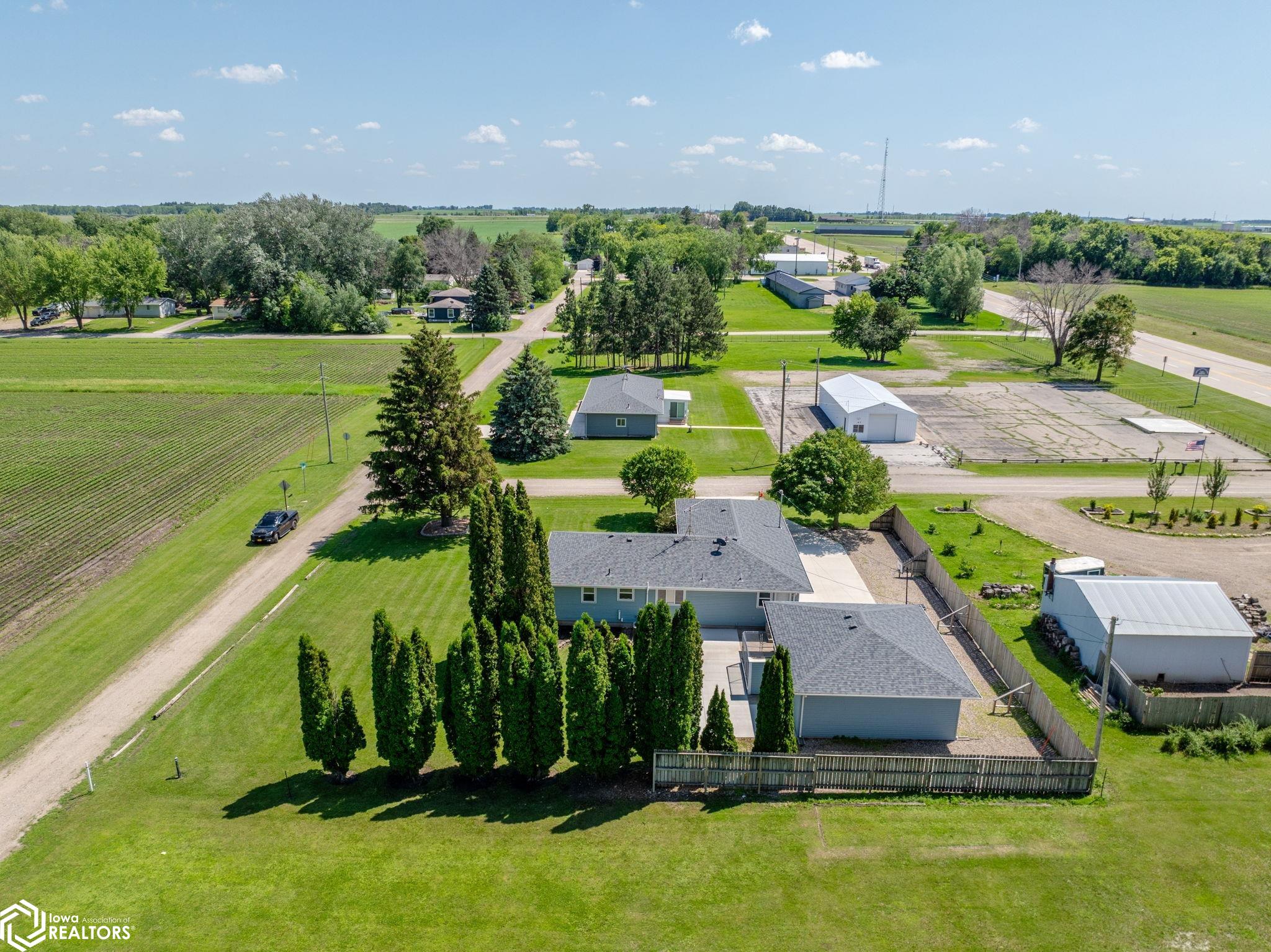 42 33rd Street, Mason City, Iowa image 27