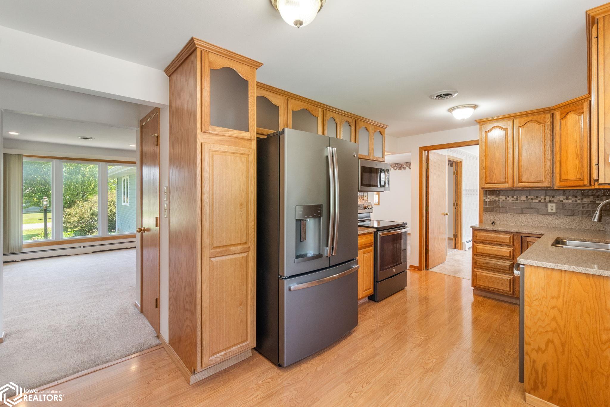 42 33rd Street, Mason City, Iowa image 8