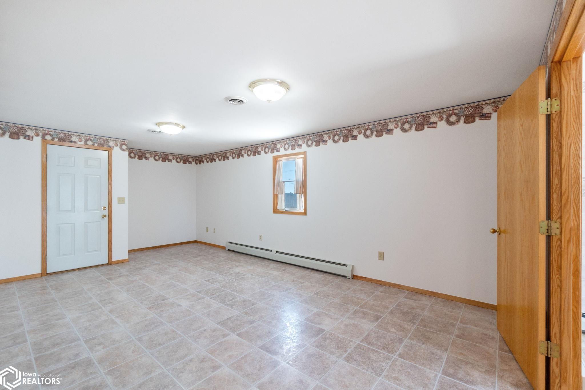 42 33rd Street, Mason City, Iowa image 10