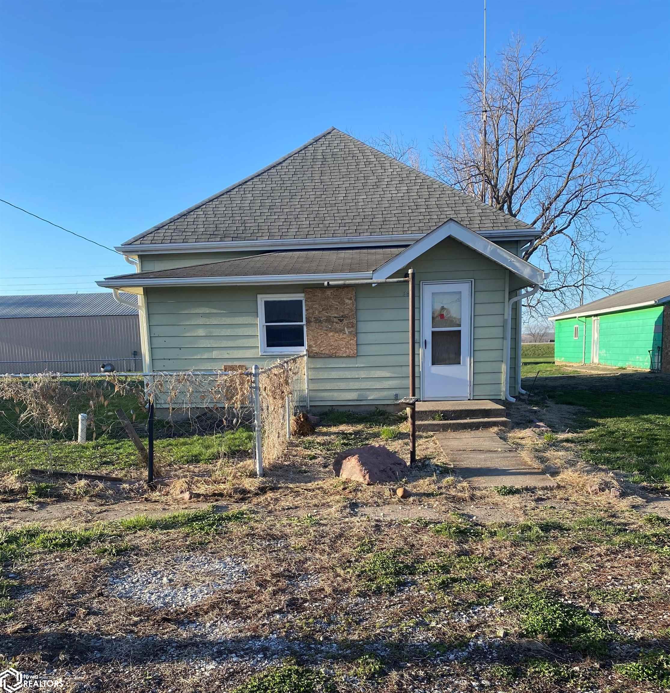 306 6th Street, Elliott, Iowa image 1