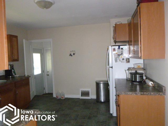 1621 S Central Avenue, Burlington, Iowa image 10