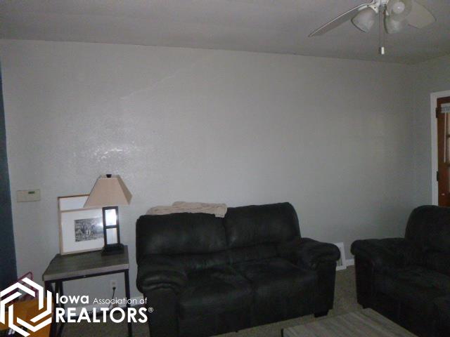1621 S Central Avenue, Burlington, Iowa image 14