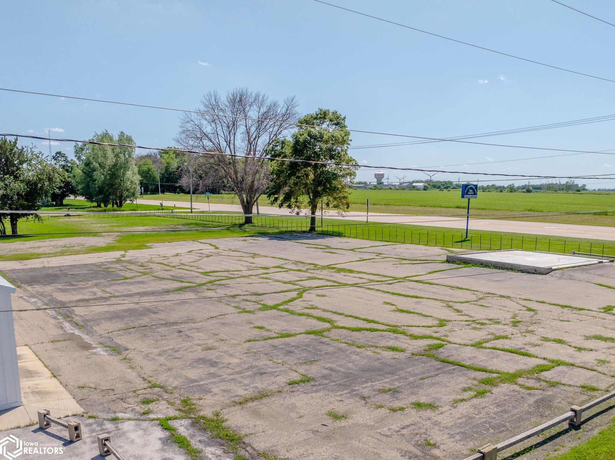 33rd Street, Mason City, Iowa image 1