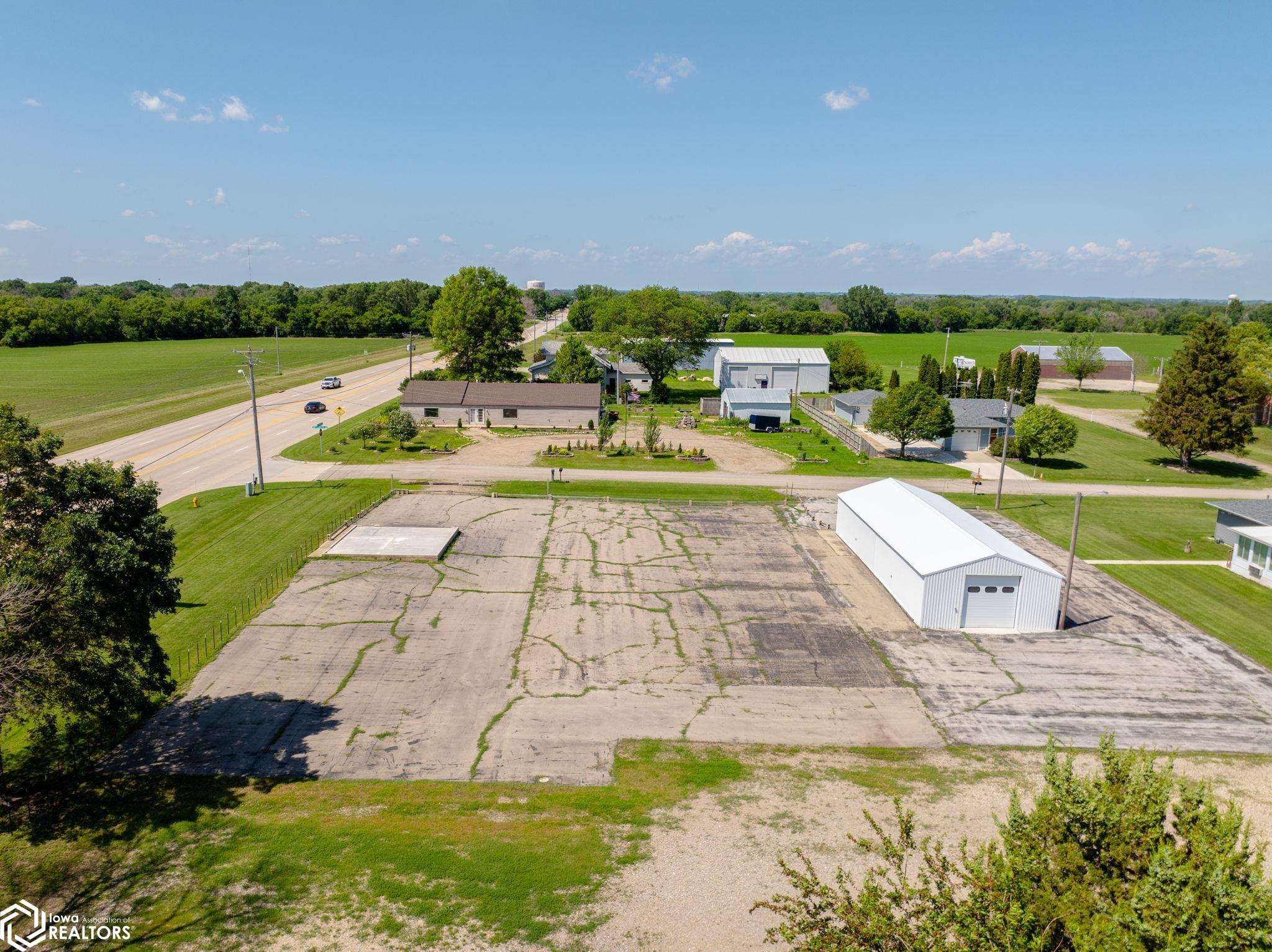 33rd Street, Mason City, Iowa image 7