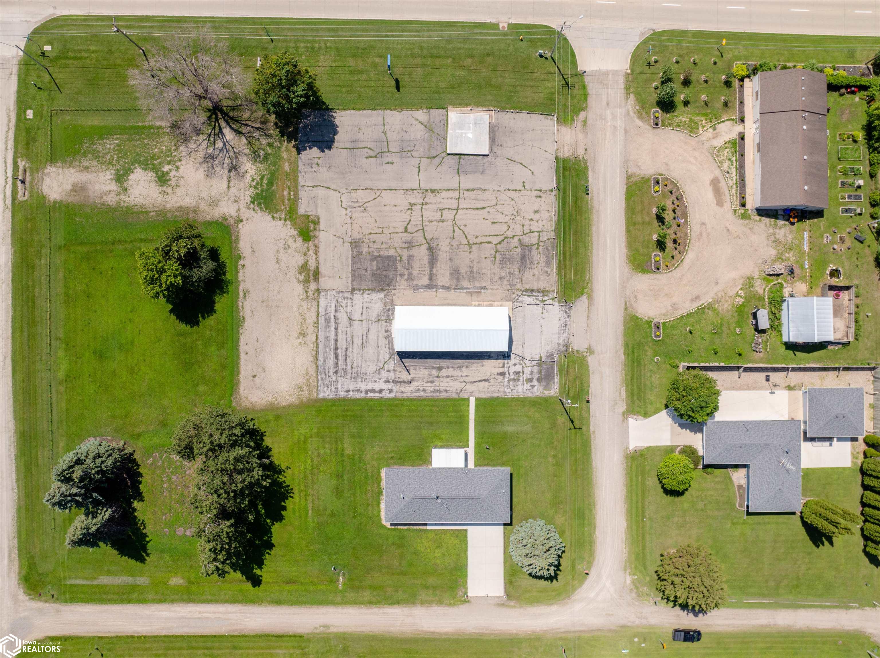 33rd Street, Mason City, Iowa image 8
