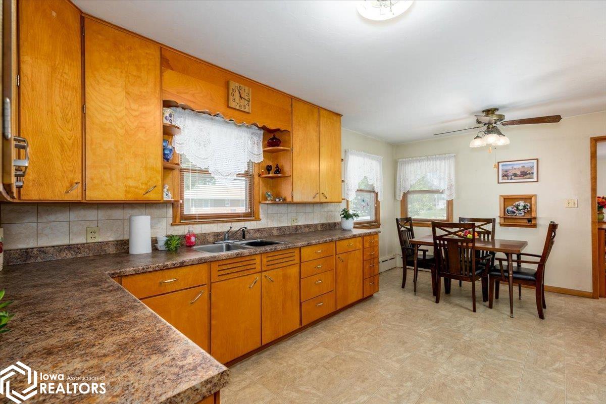 501 N Orchard Street, Brooklyn, Iowa image 10