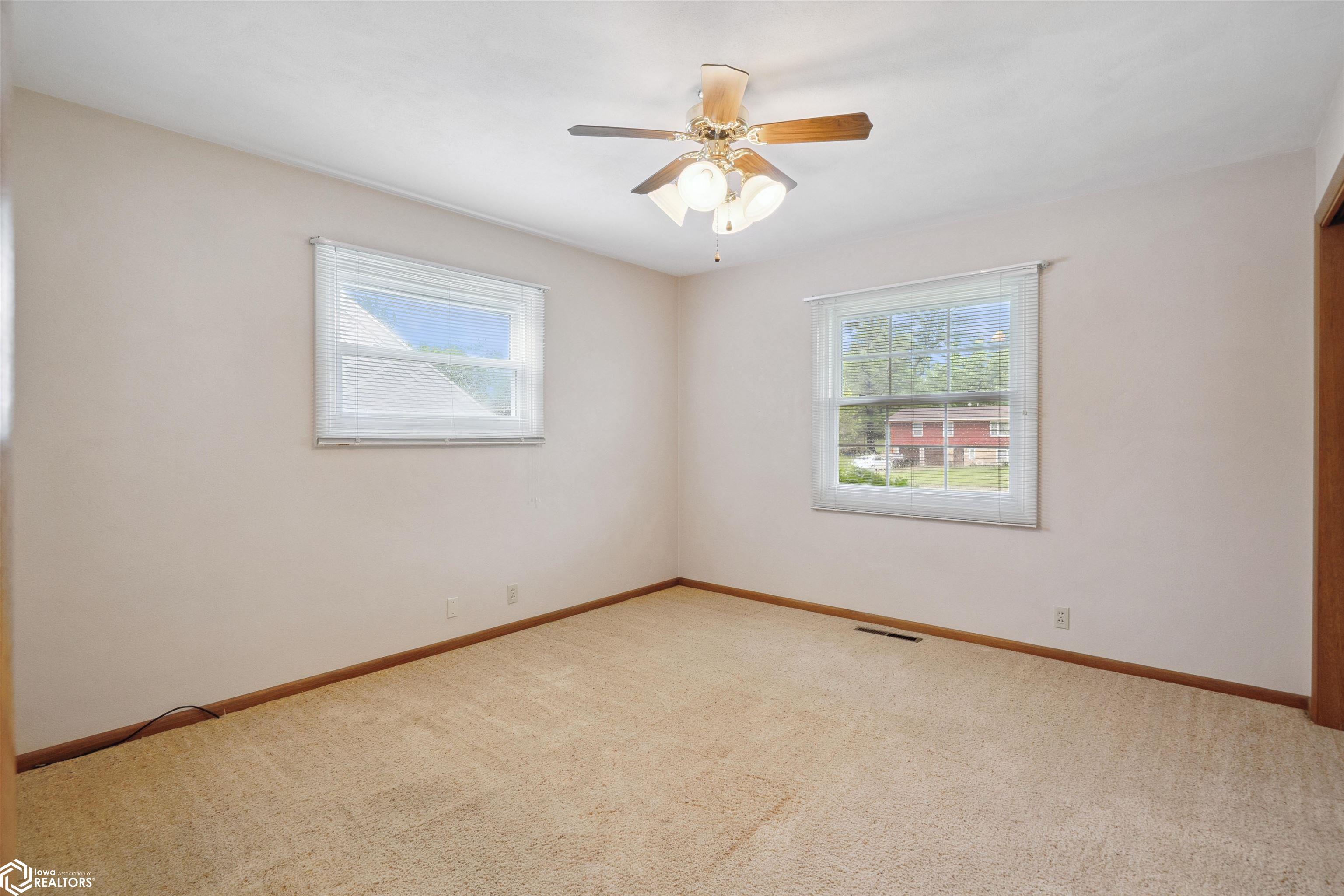 7 Edgeland Drive, Marshalltown, Iowa image 18