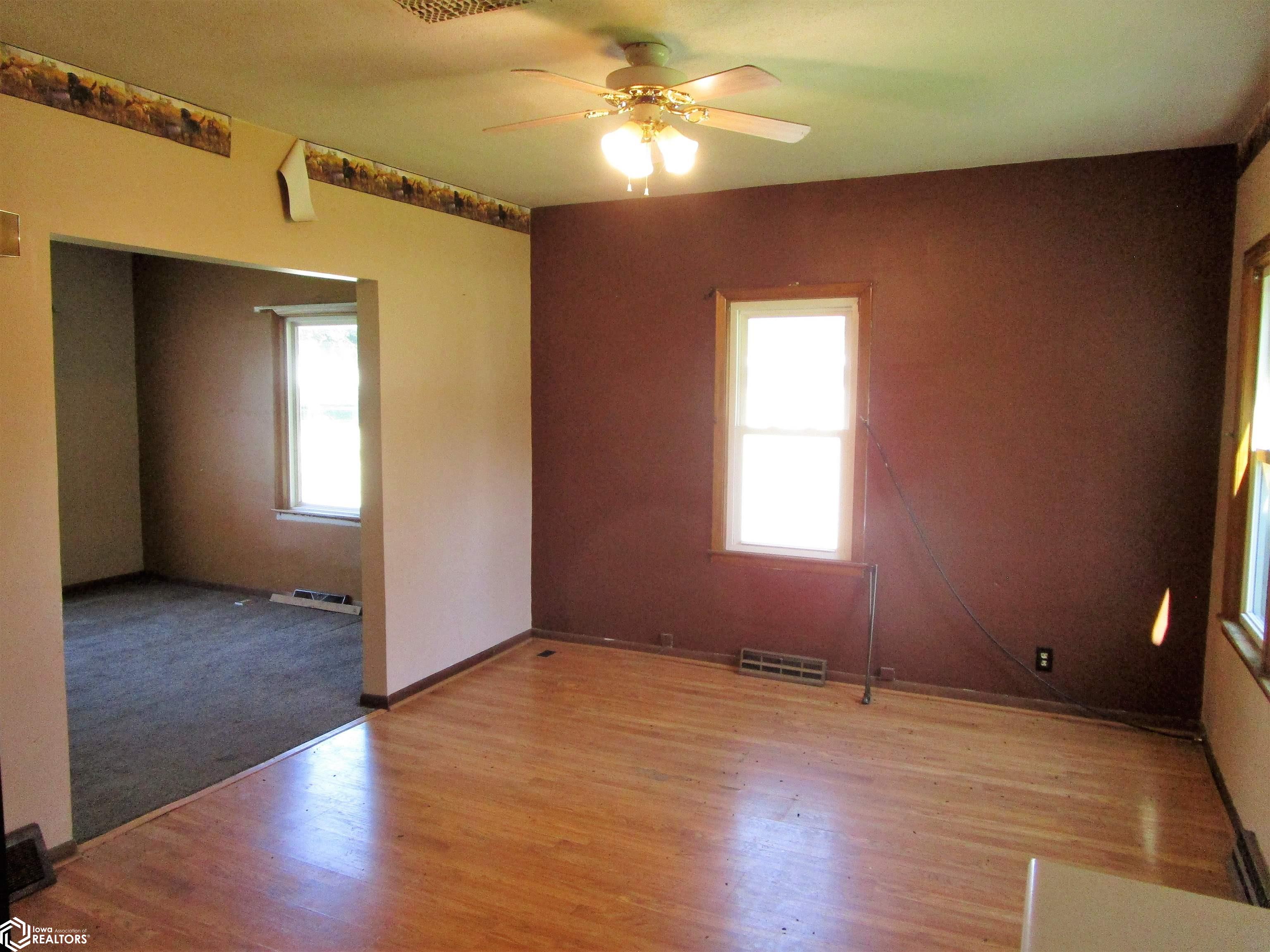 307 2nd Street, Bradford, Iowa image 15