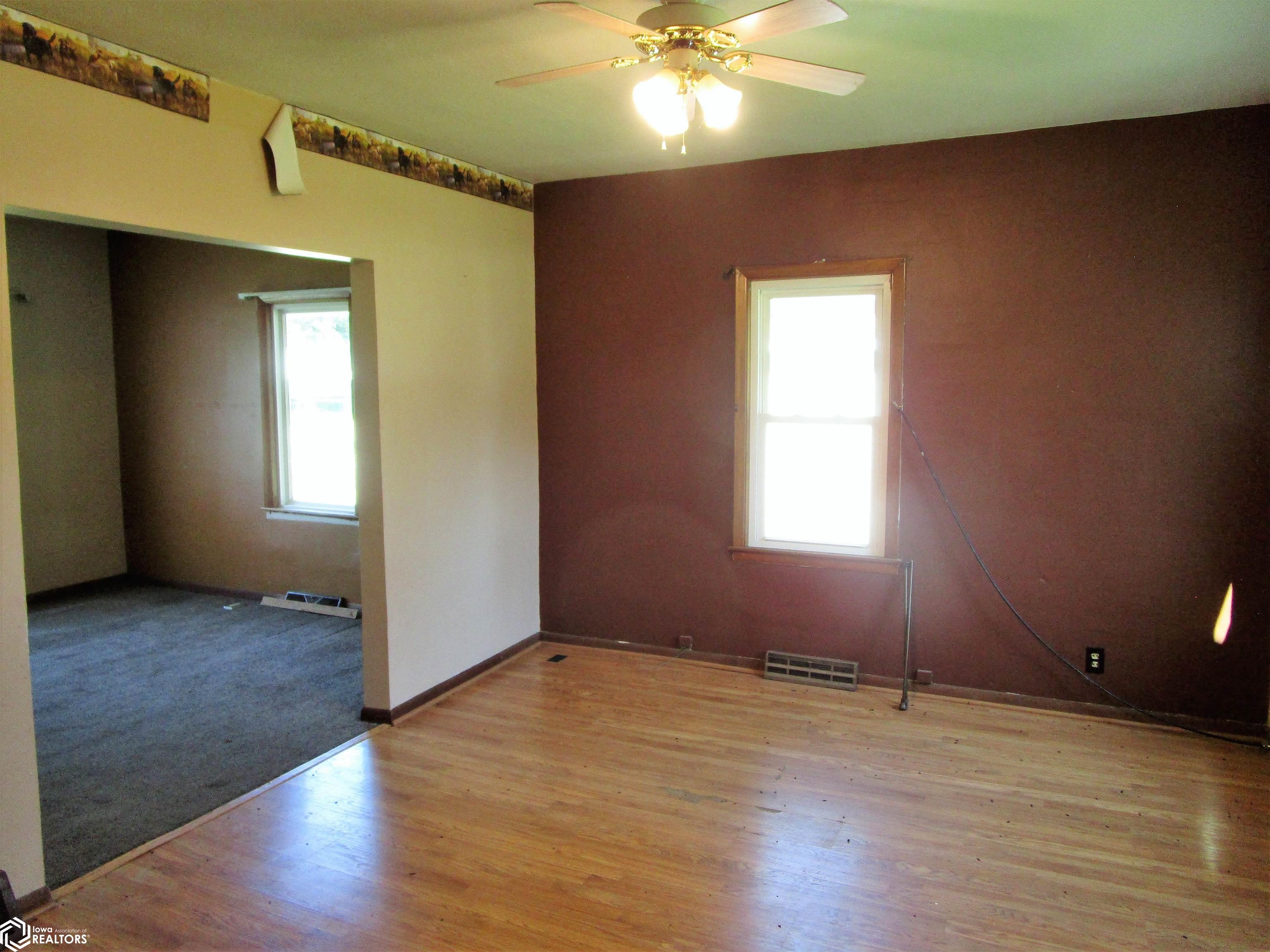 307 2nd Street, Bradford, Iowa image 16