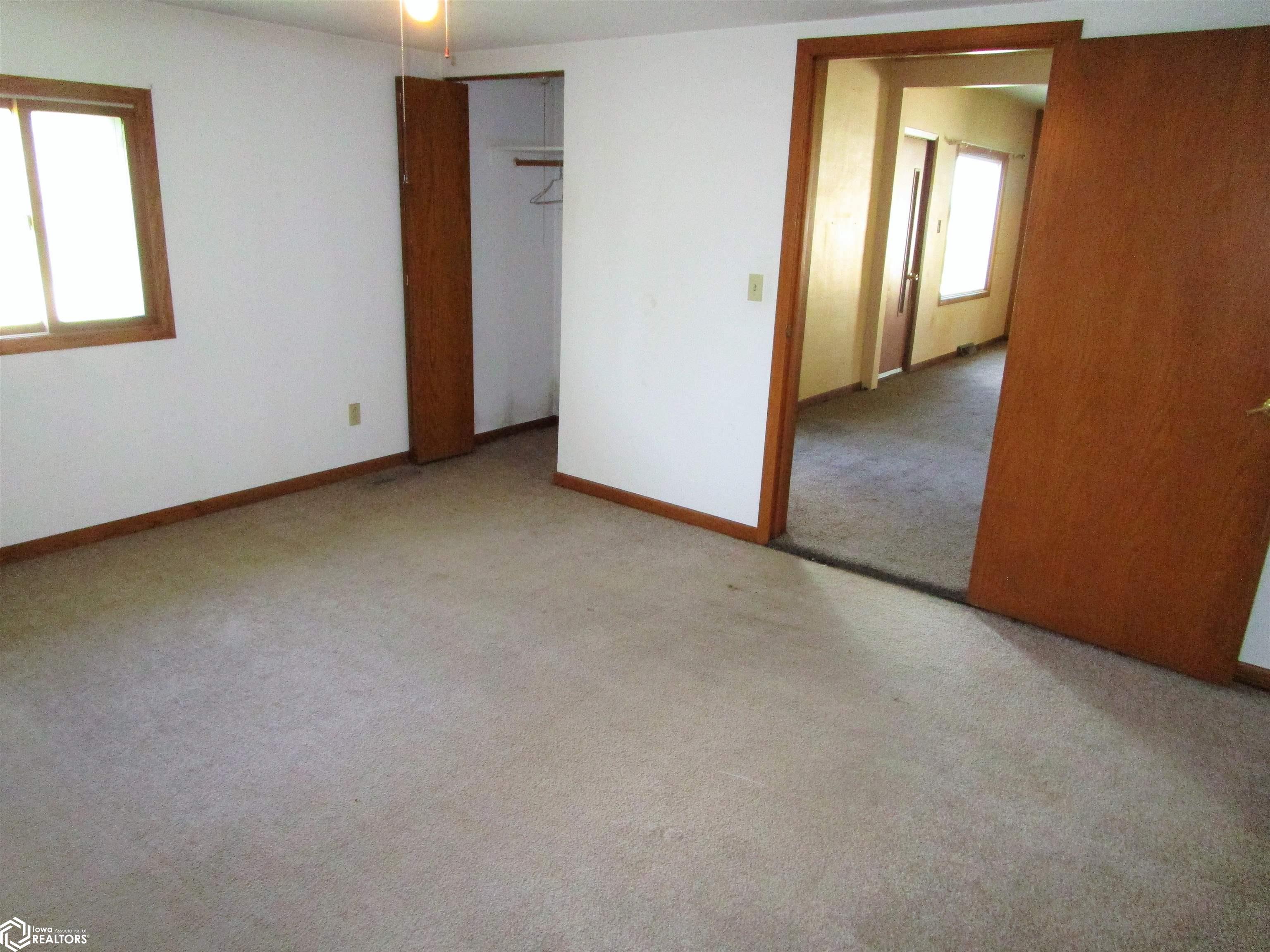 307 2nd Street, Bradford, Iowa image 22