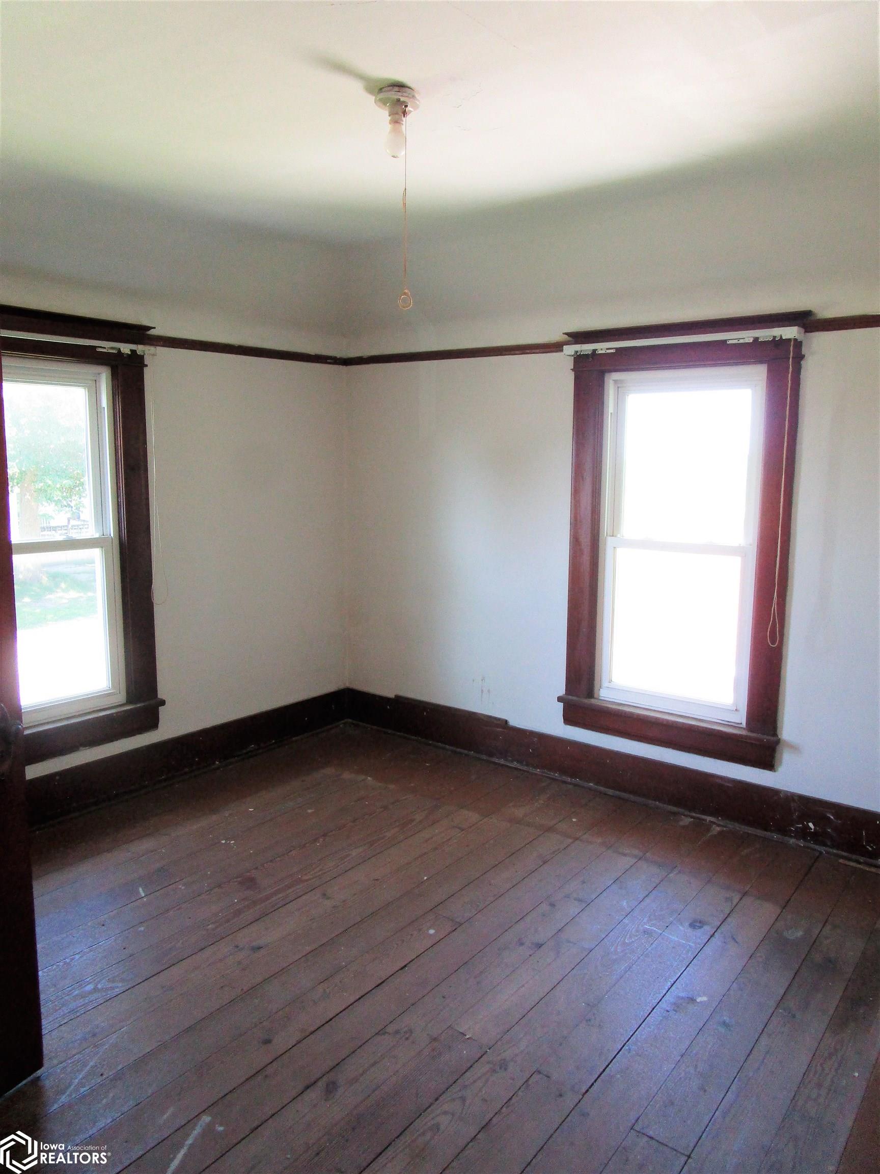 307 2nd Street, Bradford, Iowa image 29