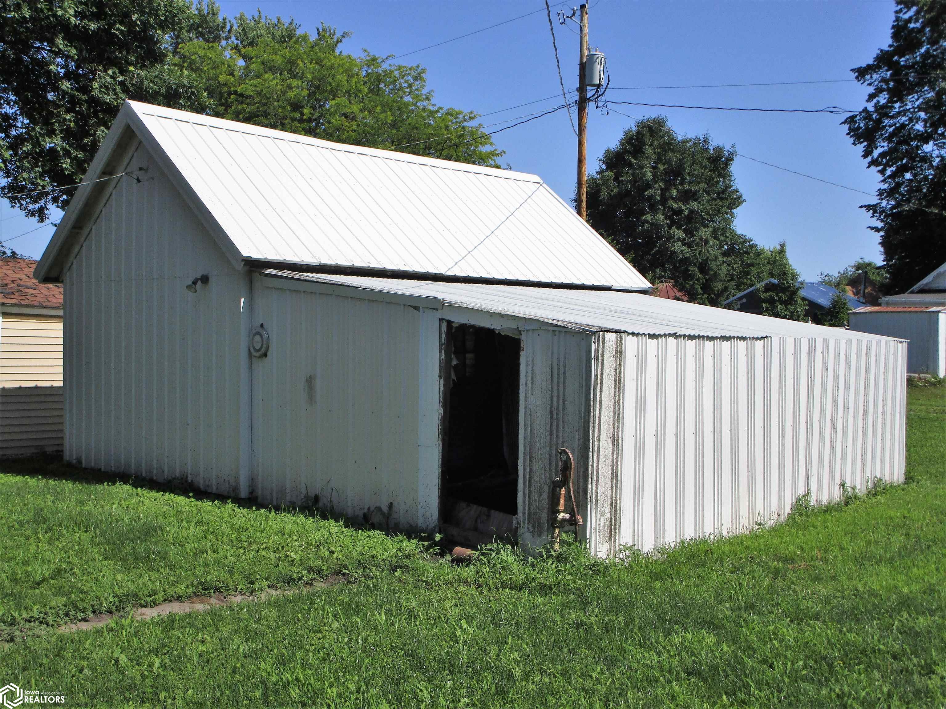 307 2nd Street, Bradford, Iowa image 36