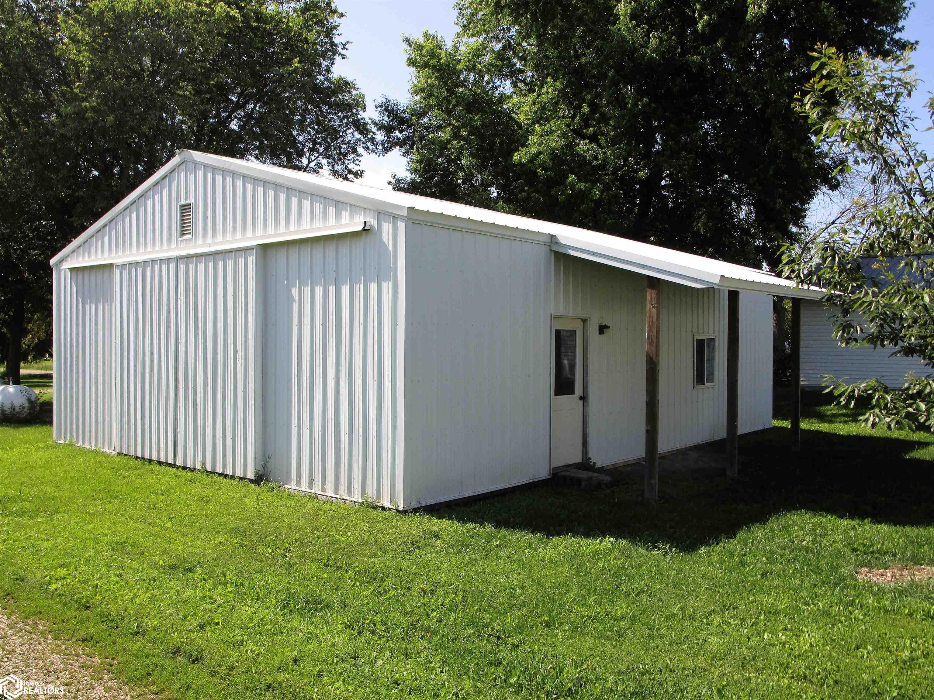 307 2nd Street, Bradford, Iowa image 39