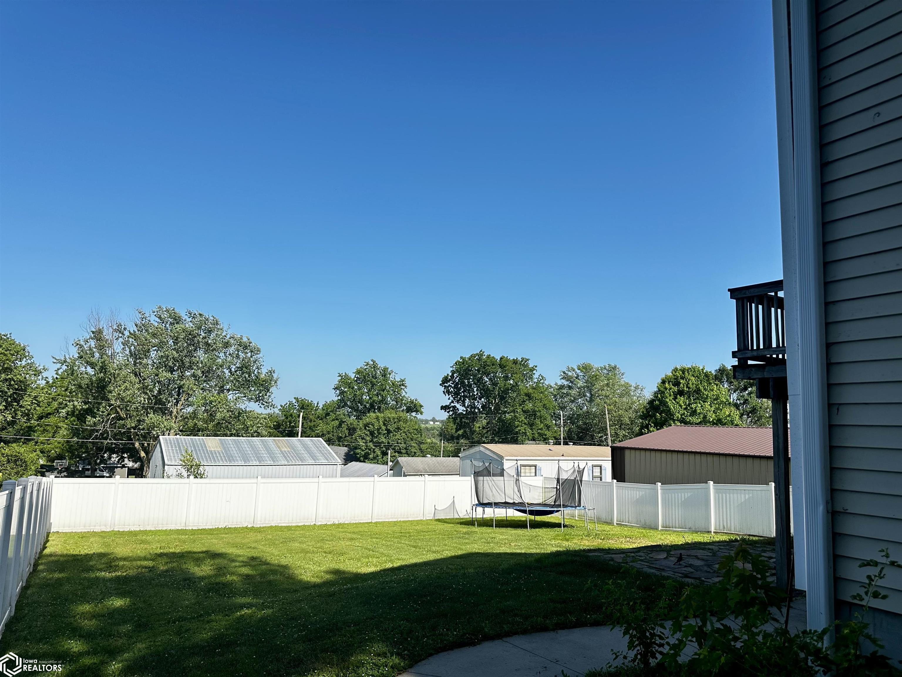 203 Orchard Street, Bedford, Iowa image 4