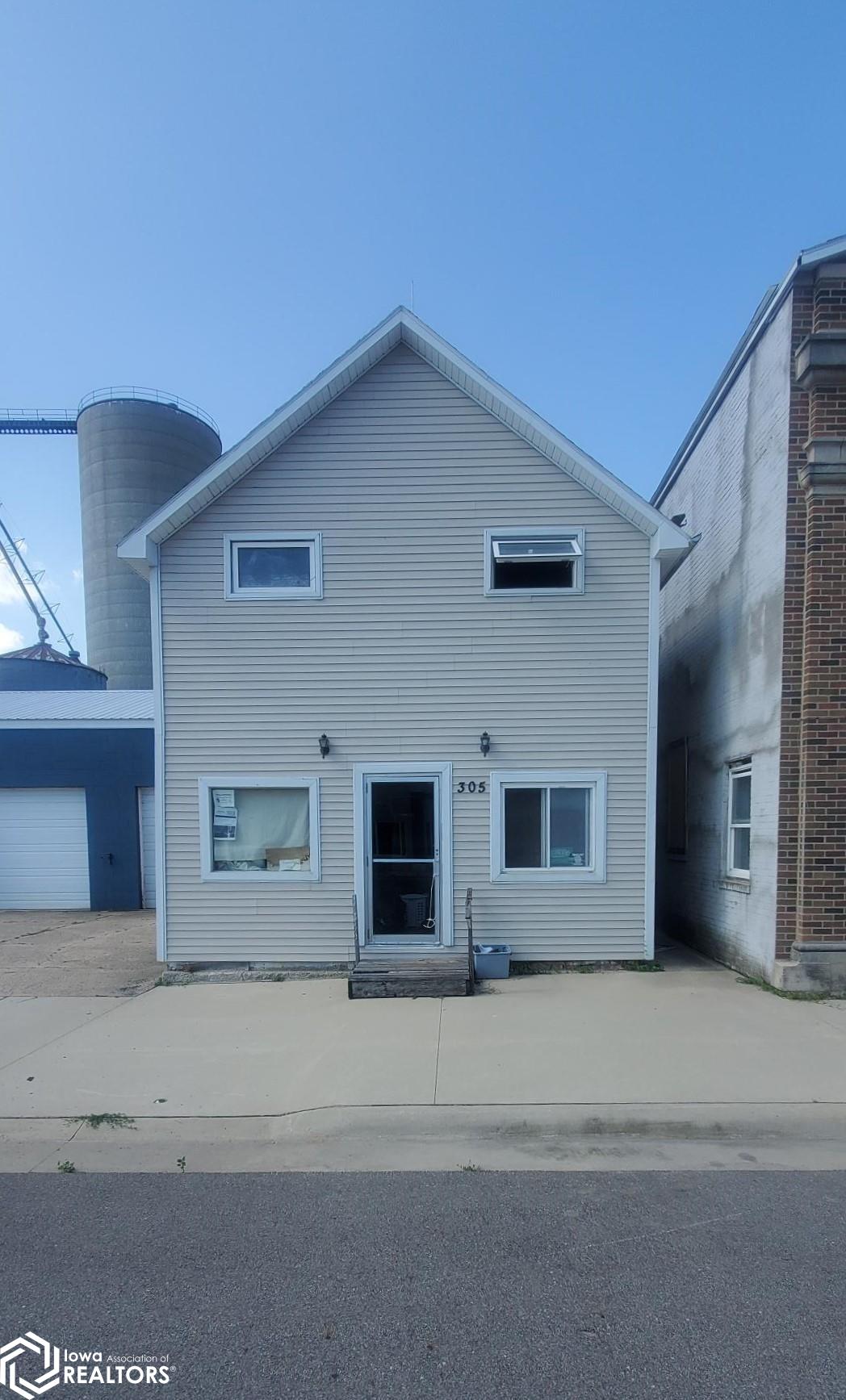 305 3rd Street, Grafton, Iowa image 1