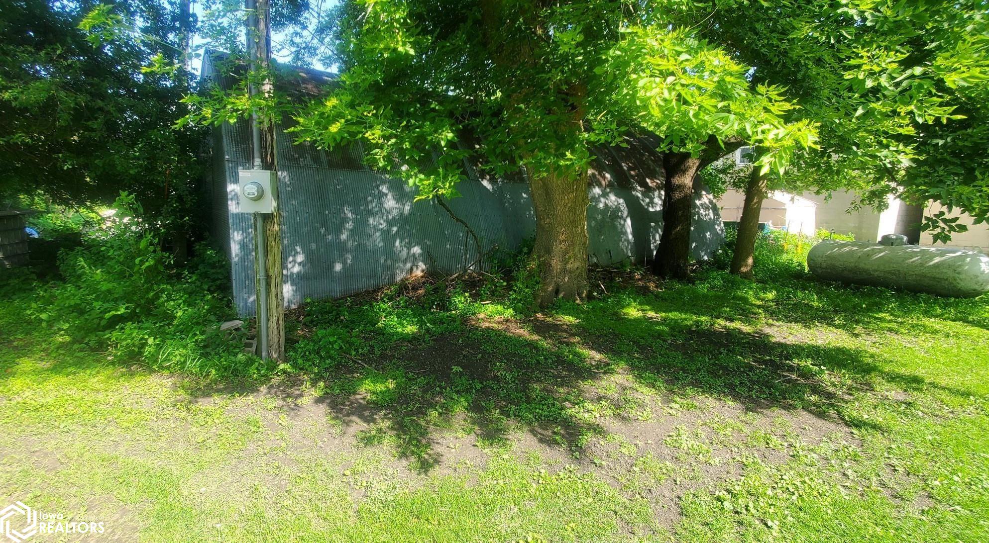 305 3rd Street, Grafton, Iowa image 3