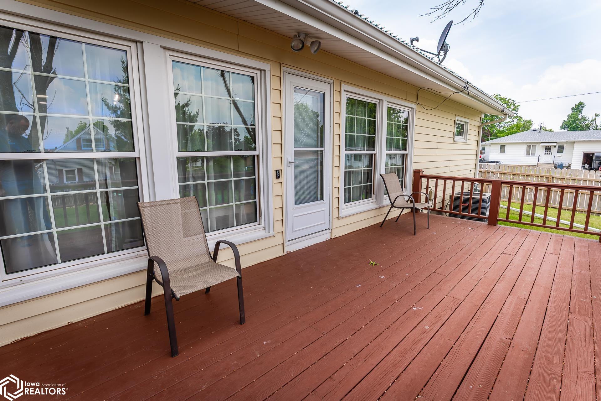 307 Edgeland Drive, Marshalltown, Iowa image 26