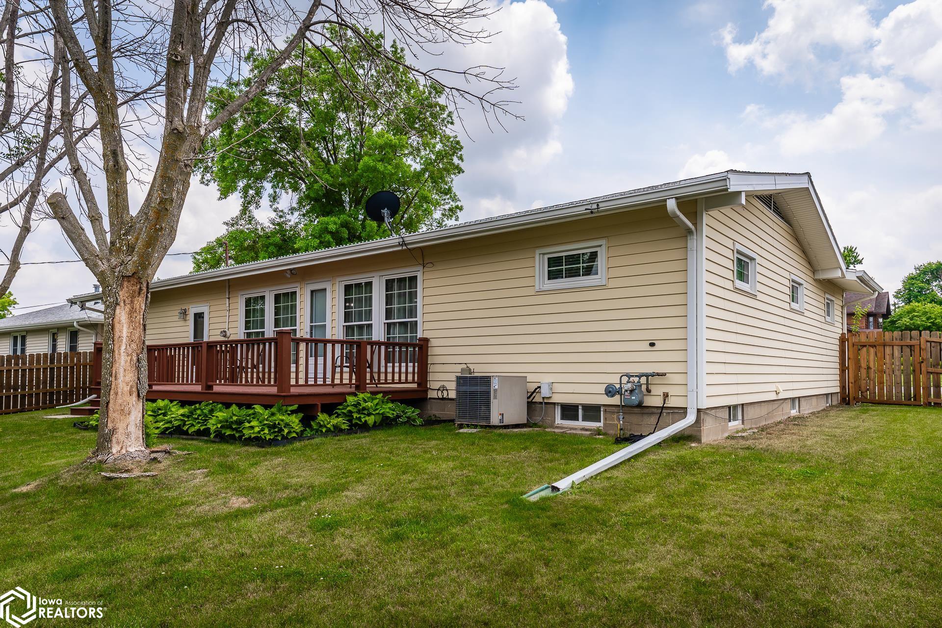 307 Edgeland Drive, Marshalltown, Iowa image 30