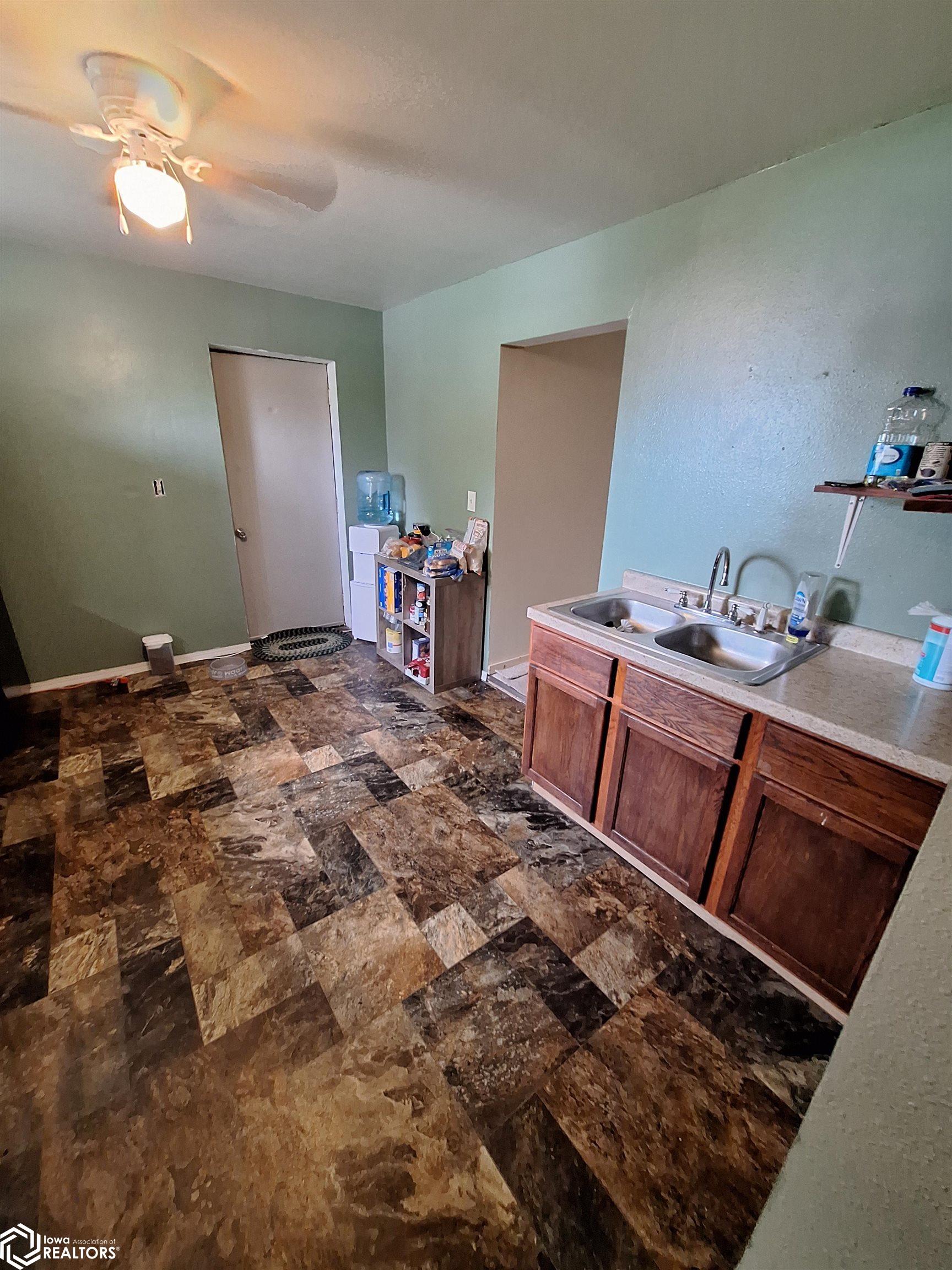609 N Maple Street, Creston, Iowa image 10