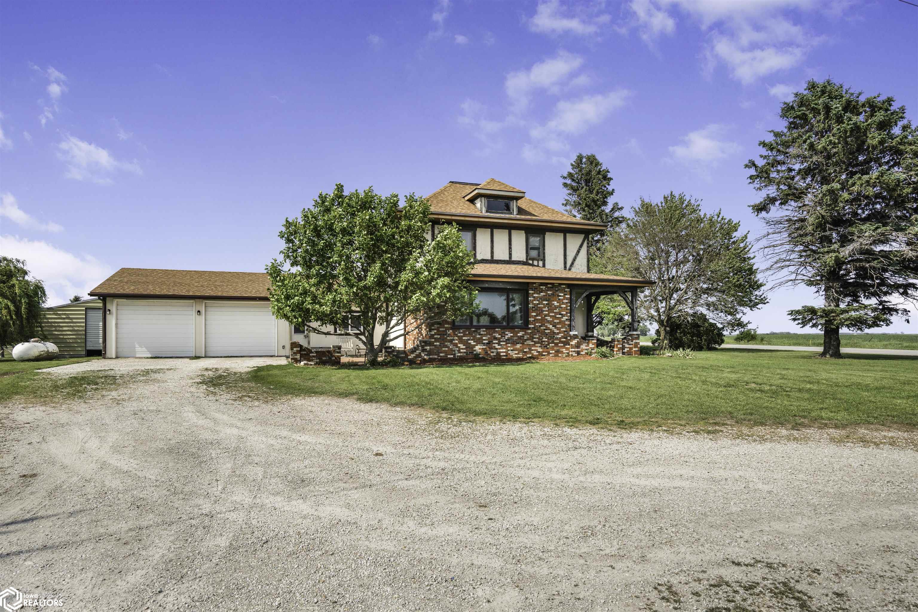 2933 Little Wall Lake Road, Jewell, Iowa image 2