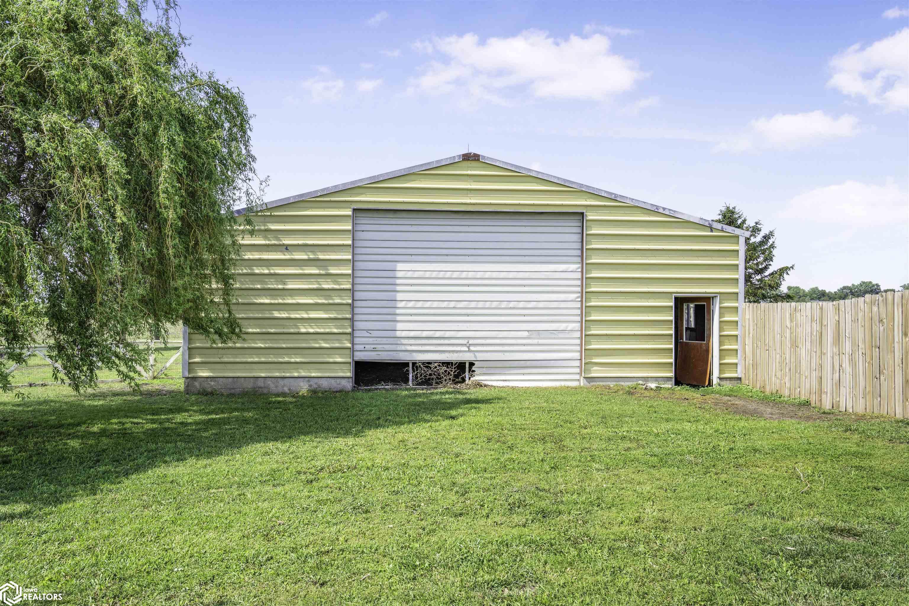 2933 Little Wall Lake Road, Jewell, Iowa image 22