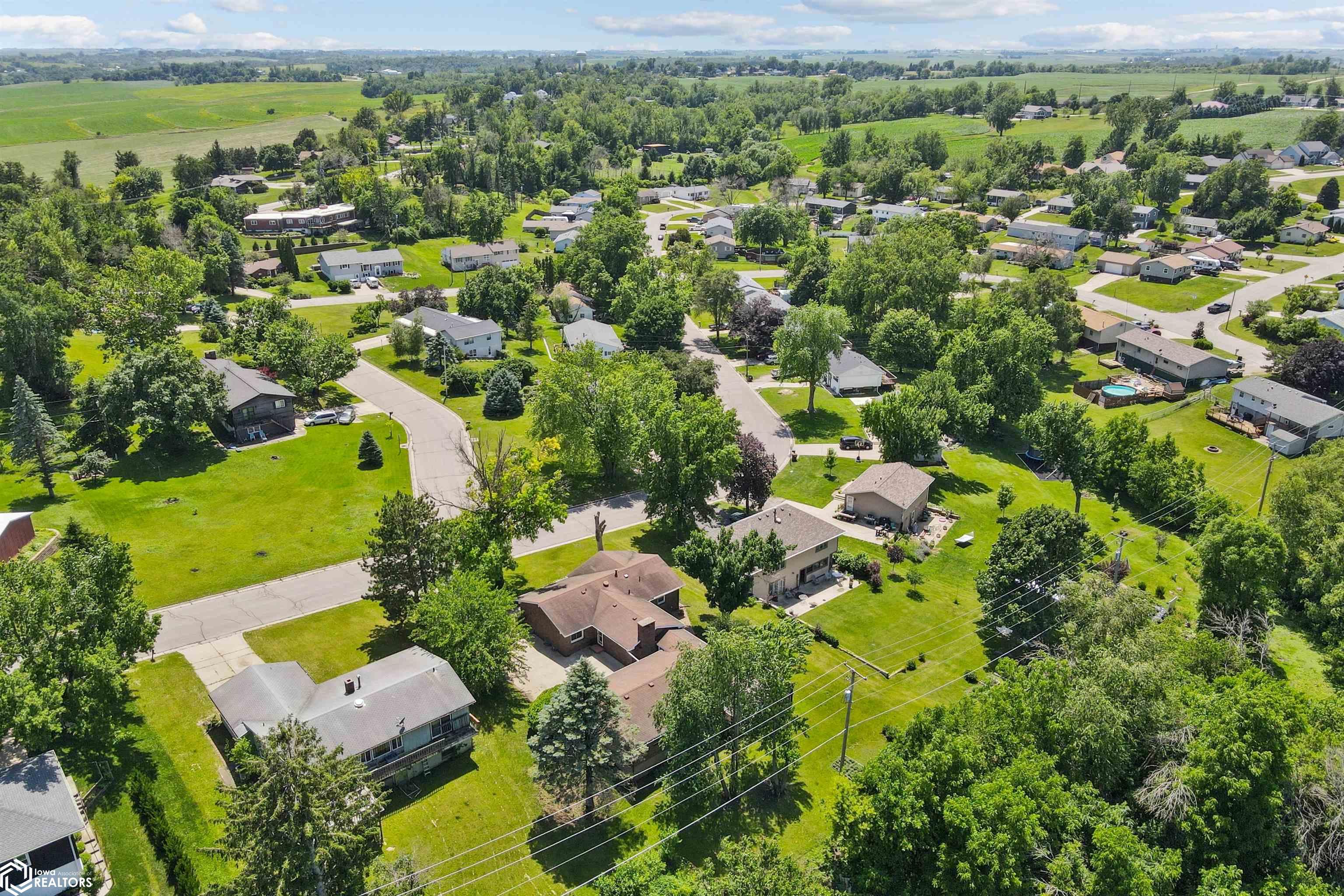 2505 Reyclif Drive, Marshalltown, Iowa image 41